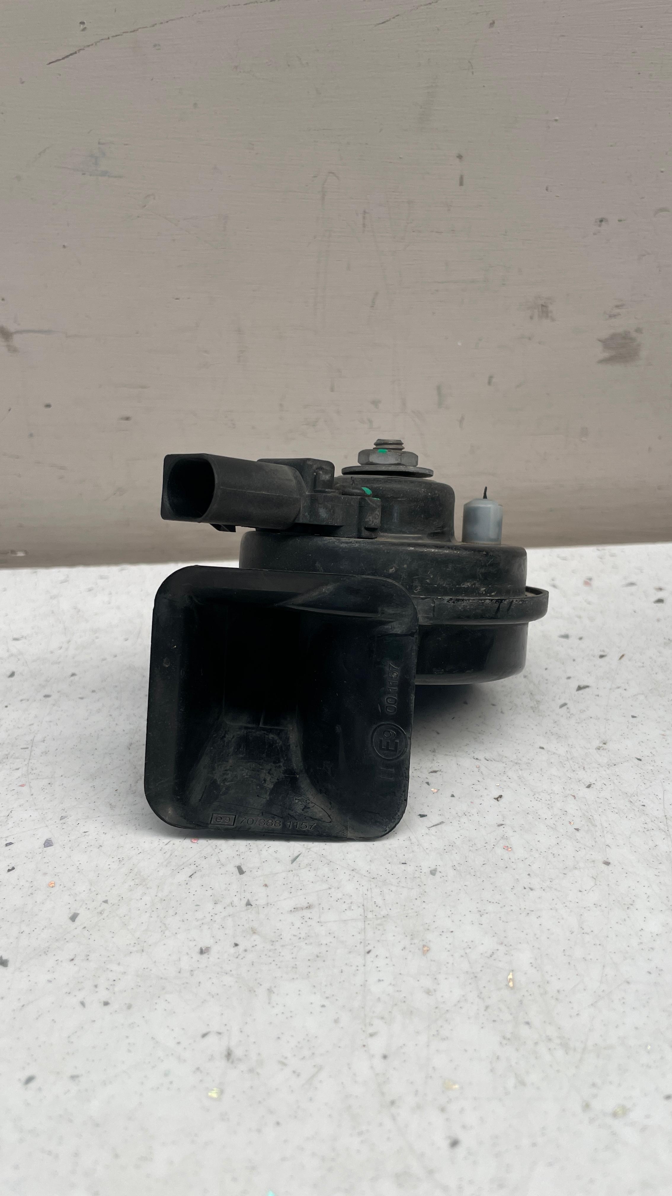 97063513100 PORSCHE LOW TONE HORN