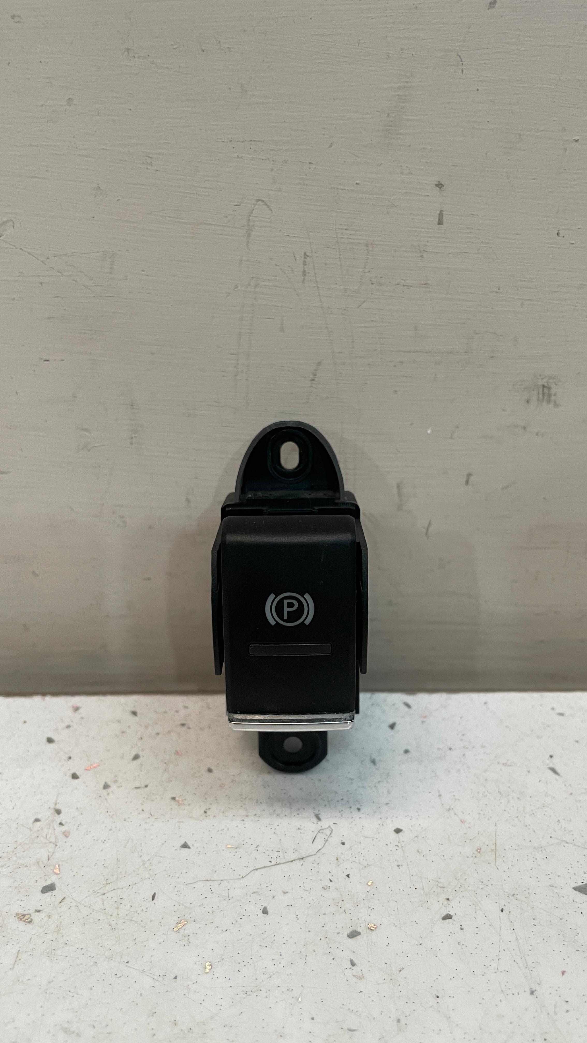 7P5927225 PORSCHE ELECTRONIC PARKING BRAKE BUTTON SWITCH