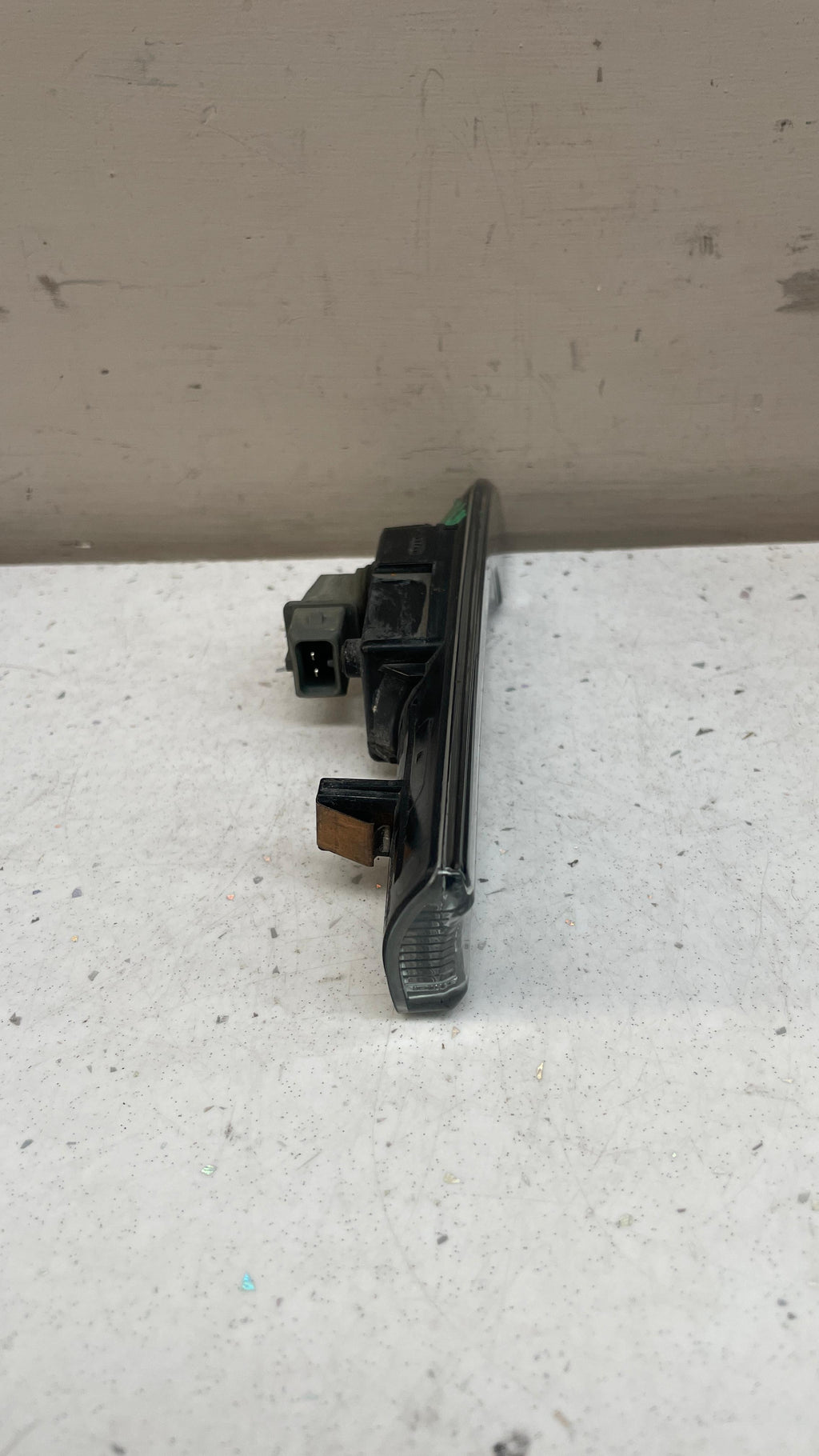 97063103402 PORSCHE SIDE MARKER TURN INDICATOR LIGHT