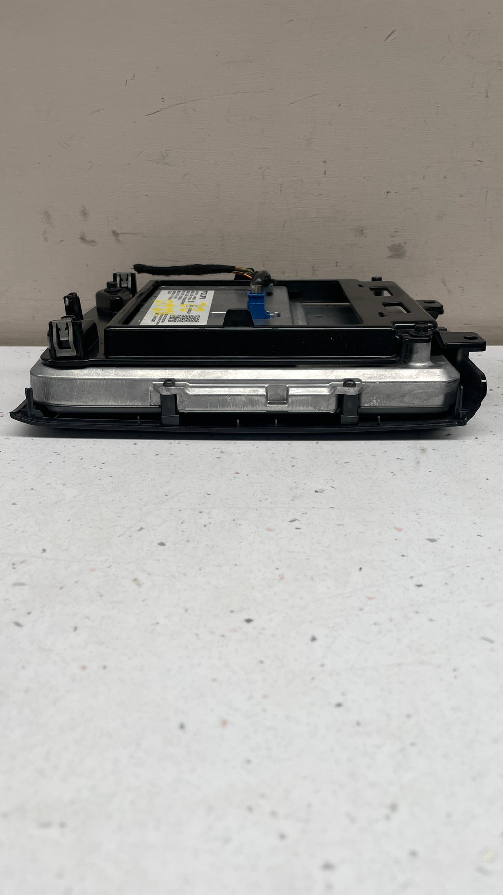 31456506AA VOLVO NAVIGATION DISPLAY SCREEN