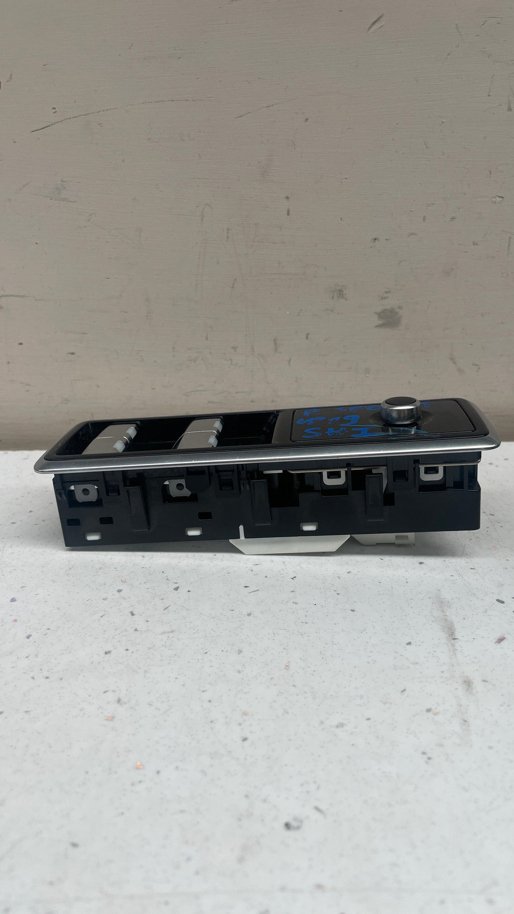 JPLA-14540-AE LAND ROVER DRIVER WINDOW SWITCH