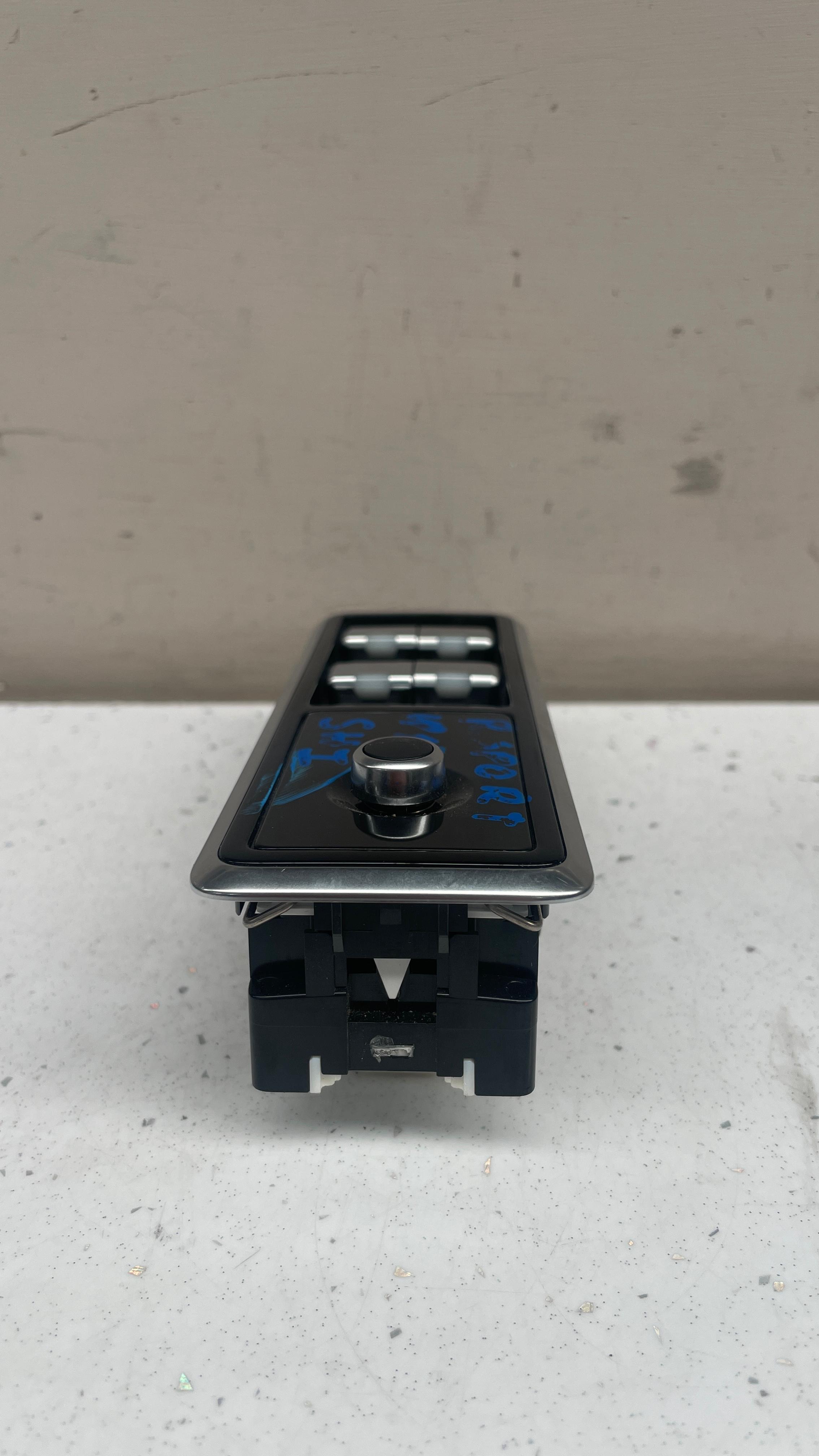 JPLA-14540-AE LAND ROVER DRIVER WINDOW SWITCH