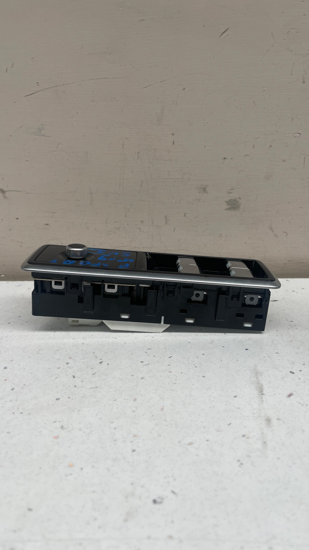 JPLA-14540-AE LAND ROVER DRIVER WINDOW SWITCH