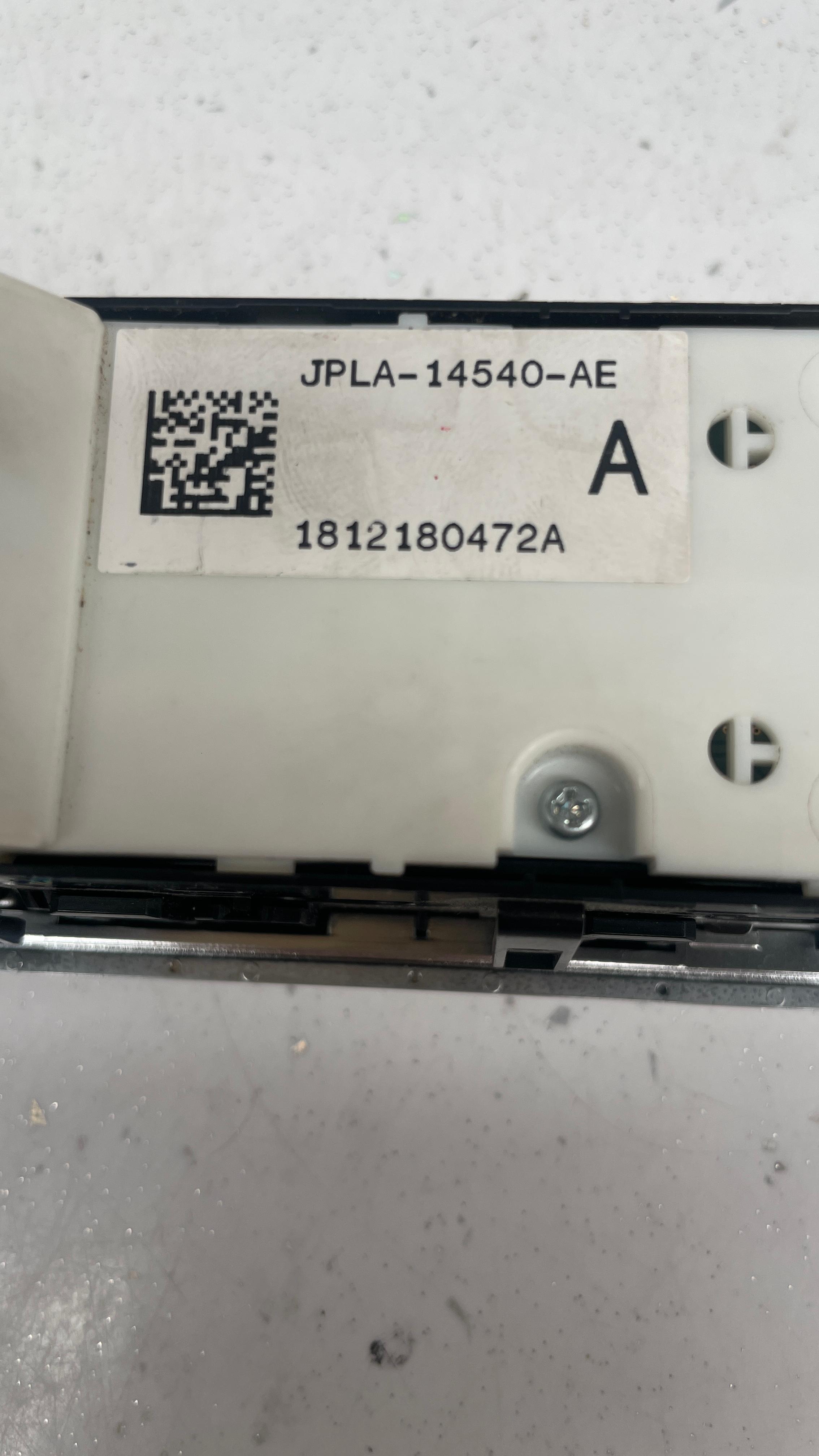 JPLA-14540-AE LAND ROVER DRIVER WINDOW SWITCH