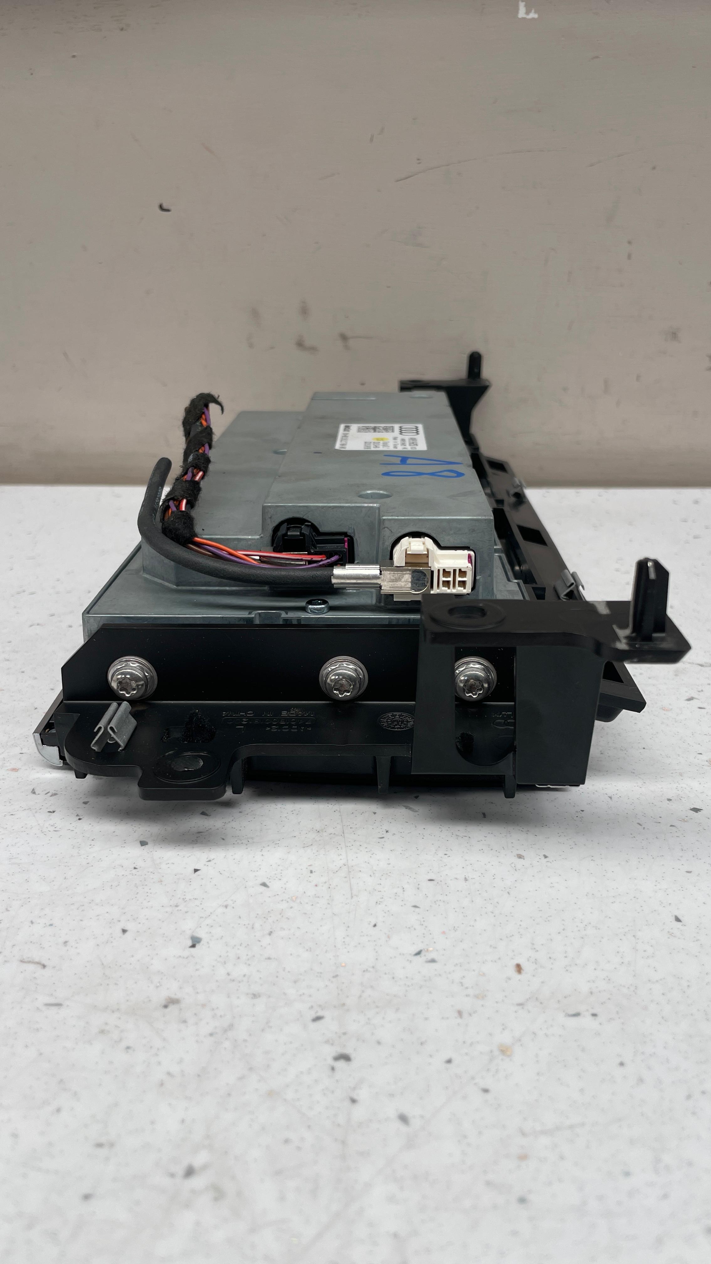 4N0919605B AUDI DISPLAY SCREEN UNIT