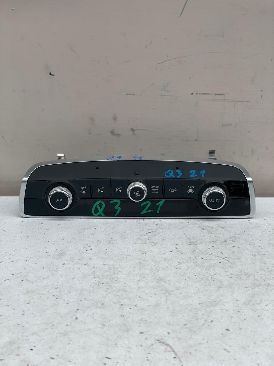 83A820043D AUDI CLIMATE CONTROL PANEL