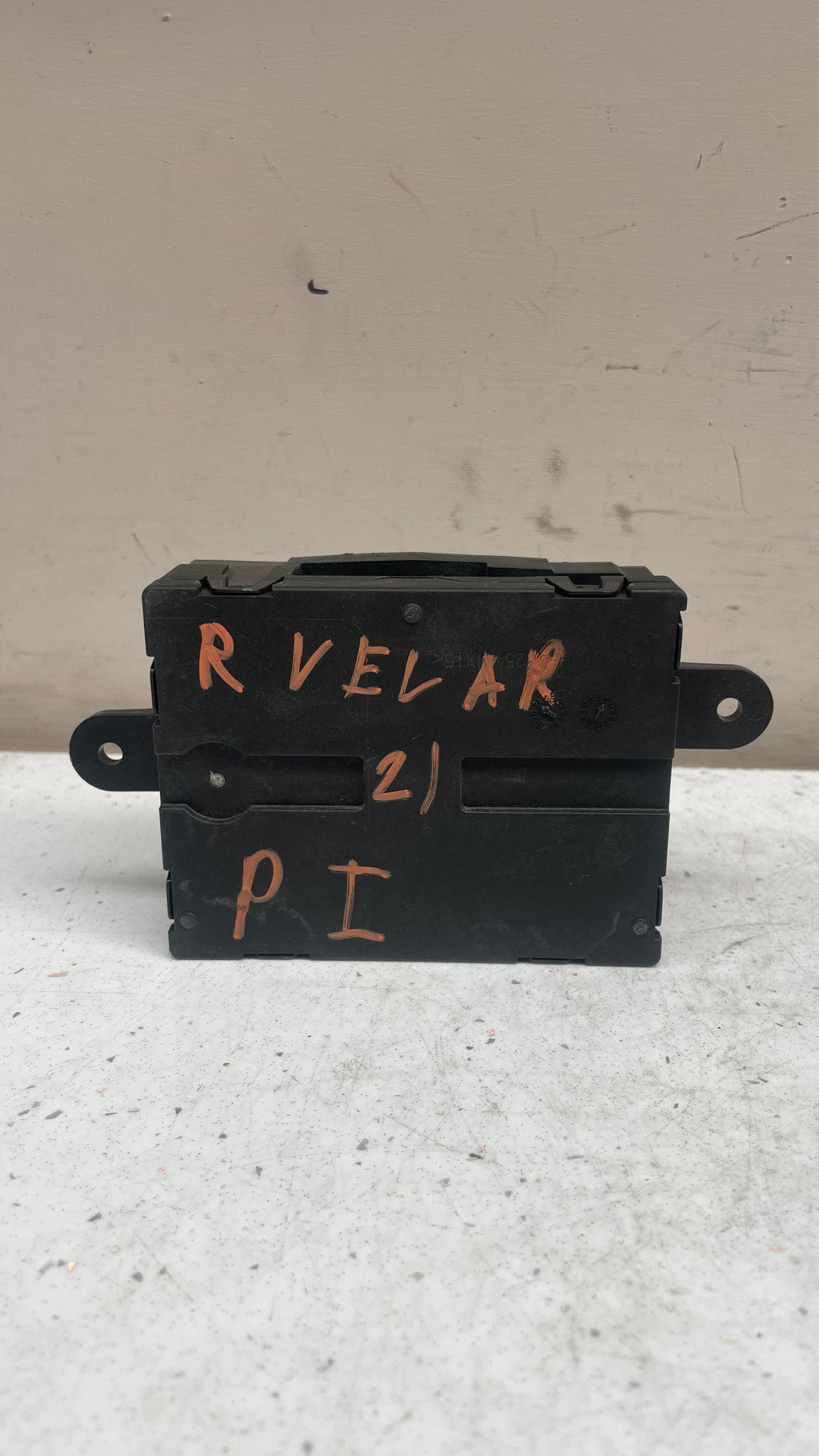 L8B2-14D618-AG LAND ROVER FRONT LEFT DOOR CONTROL