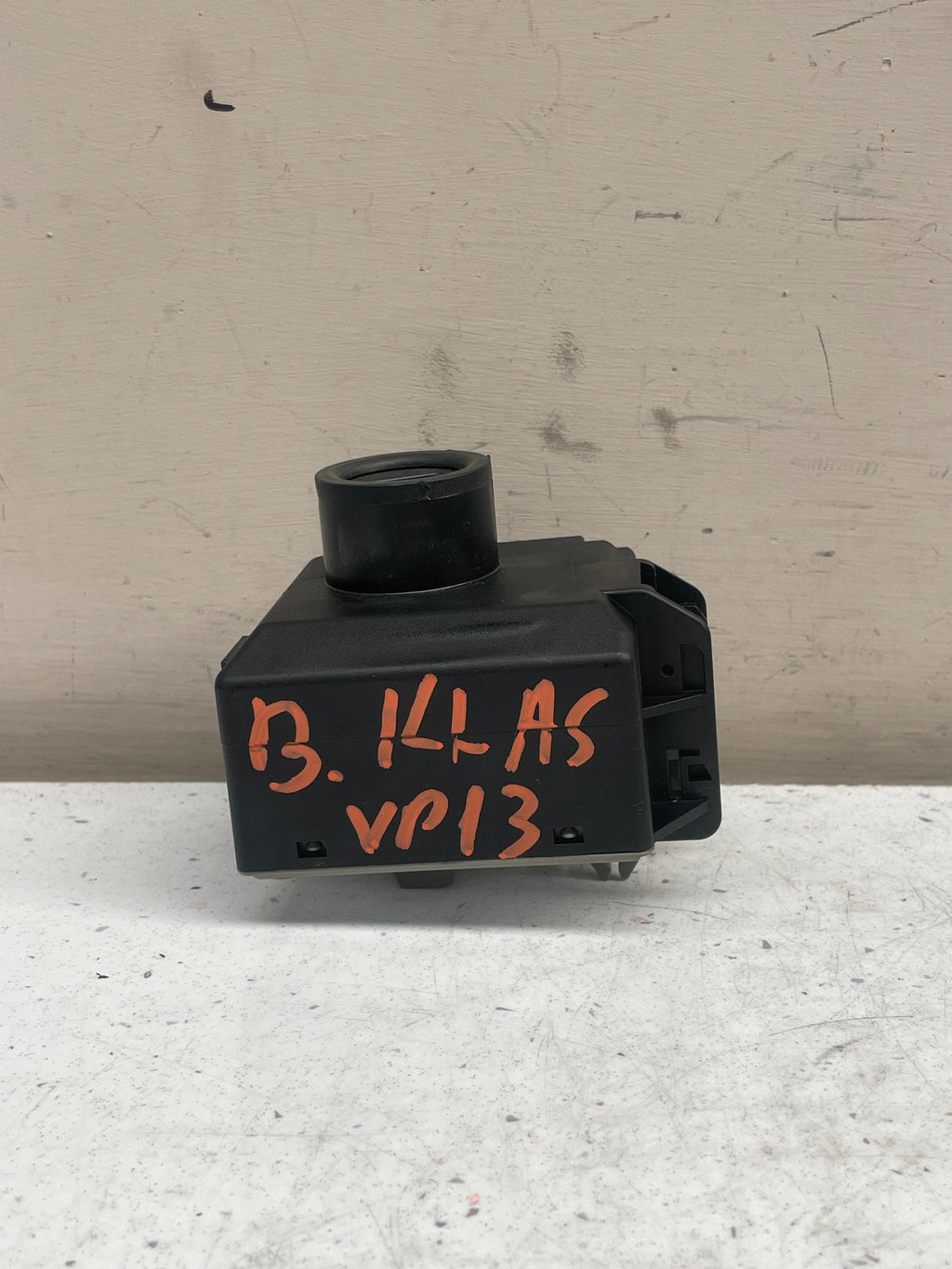 A2469058501 MERCEDES IGNITION KEY SWITCH