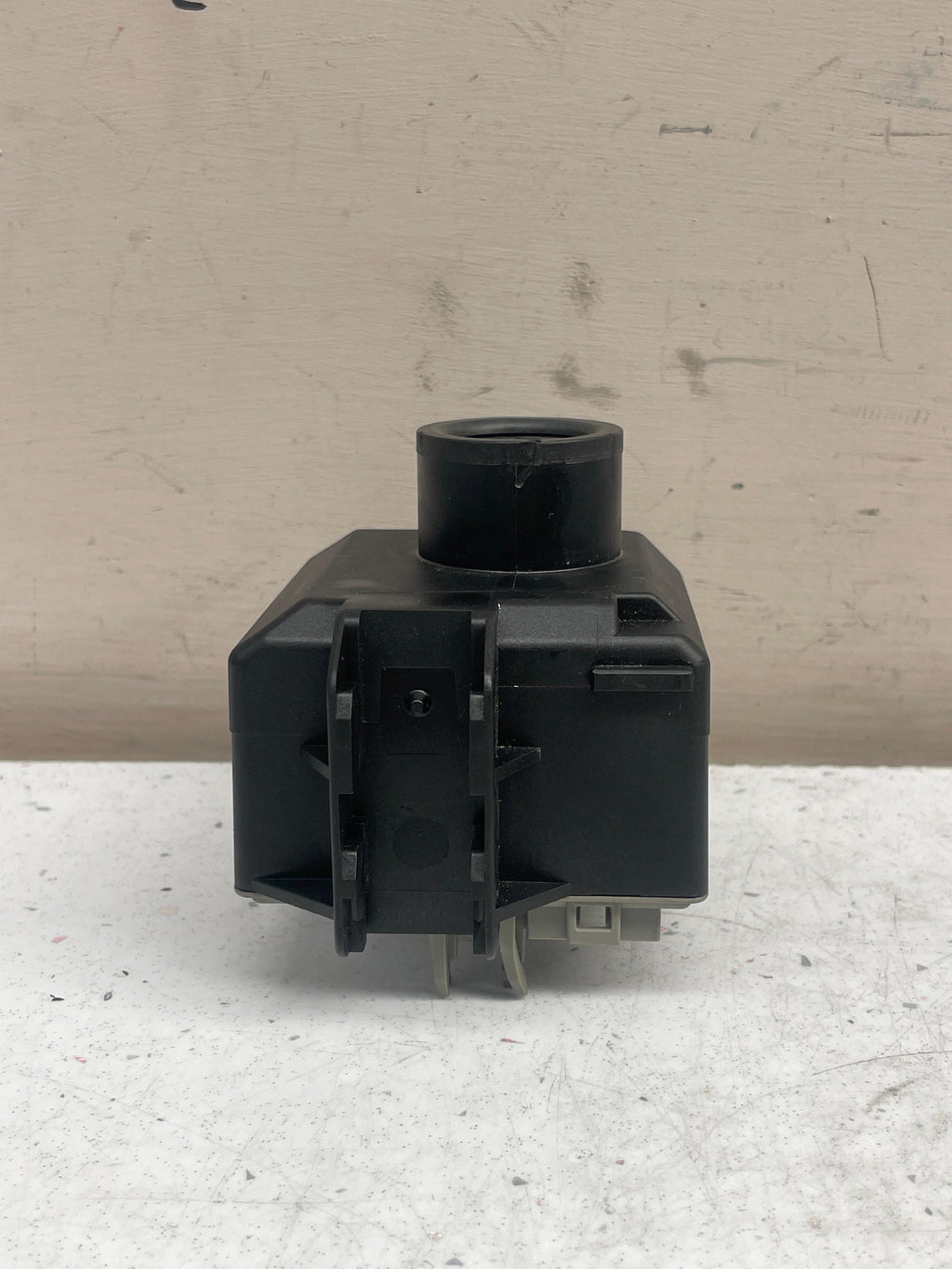 A2469058501 MERCEDES IGNITION KEY SWITCH