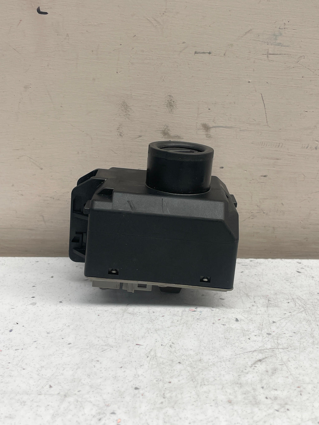 A2469058501 MERCEDES IGNITION KEY SWITCH