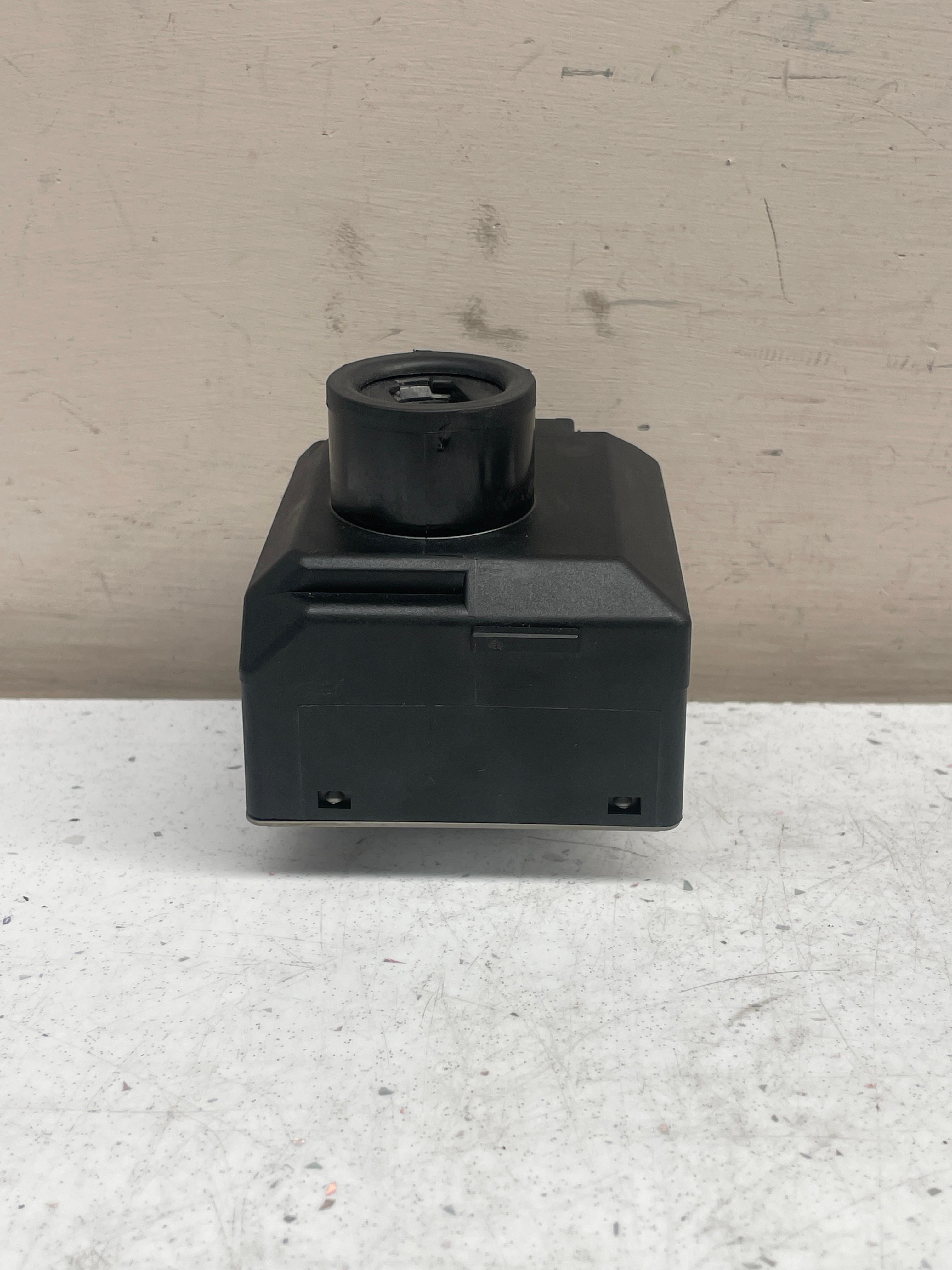 A2469058501 MERCEDES IGNITION KEY SWITCH