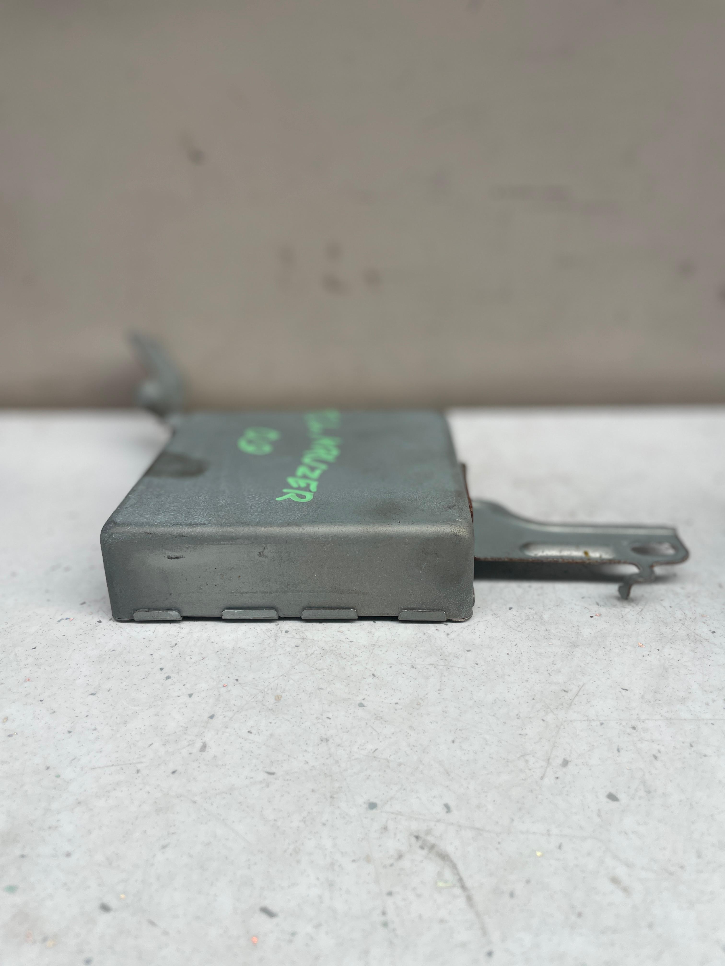 89293-60032 TOYOTA COMPUTER SUSPENSION CONTROL