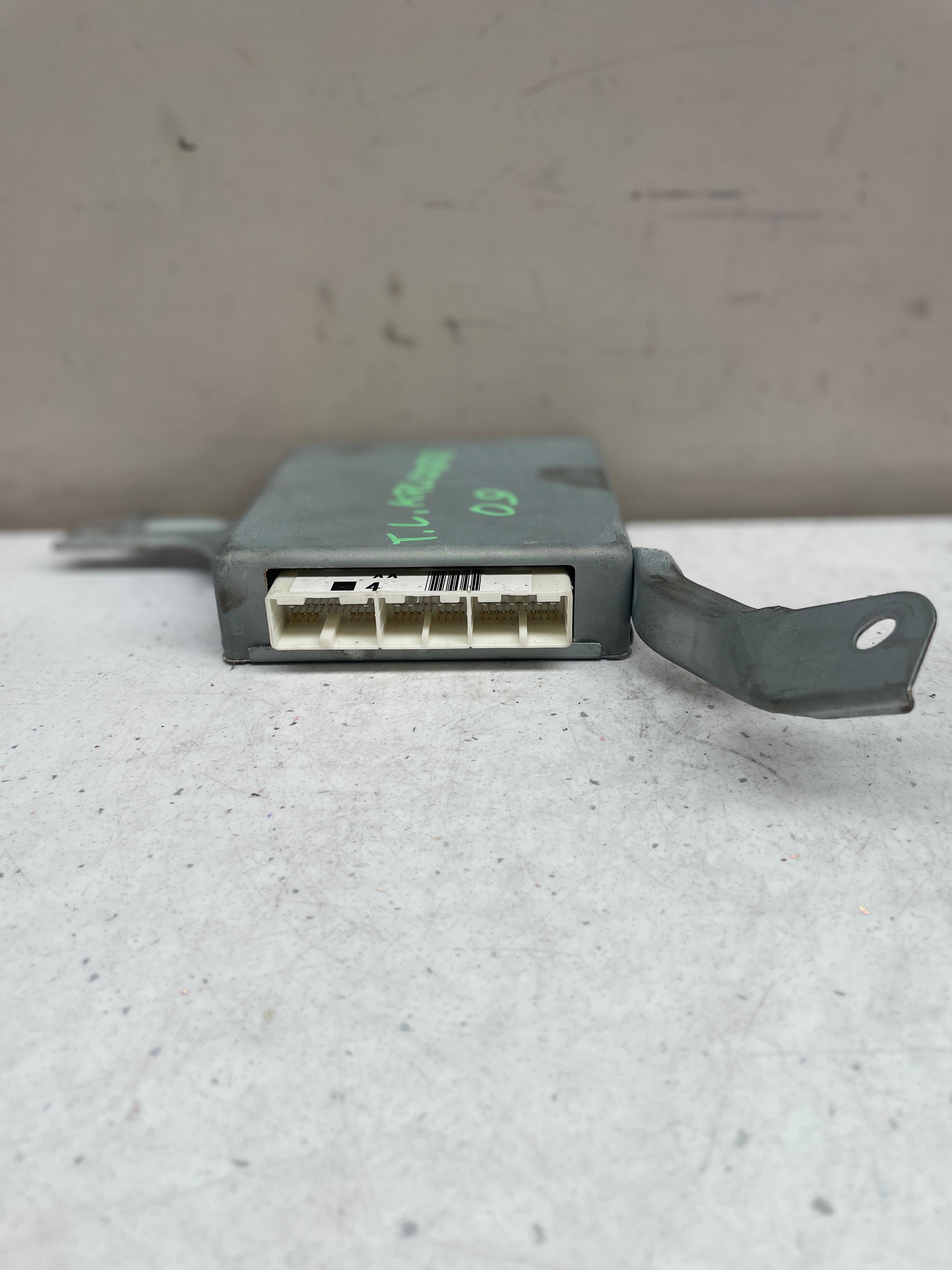 89293-60032 TOYOTA COMPUTER SUSPENSION CONTROL