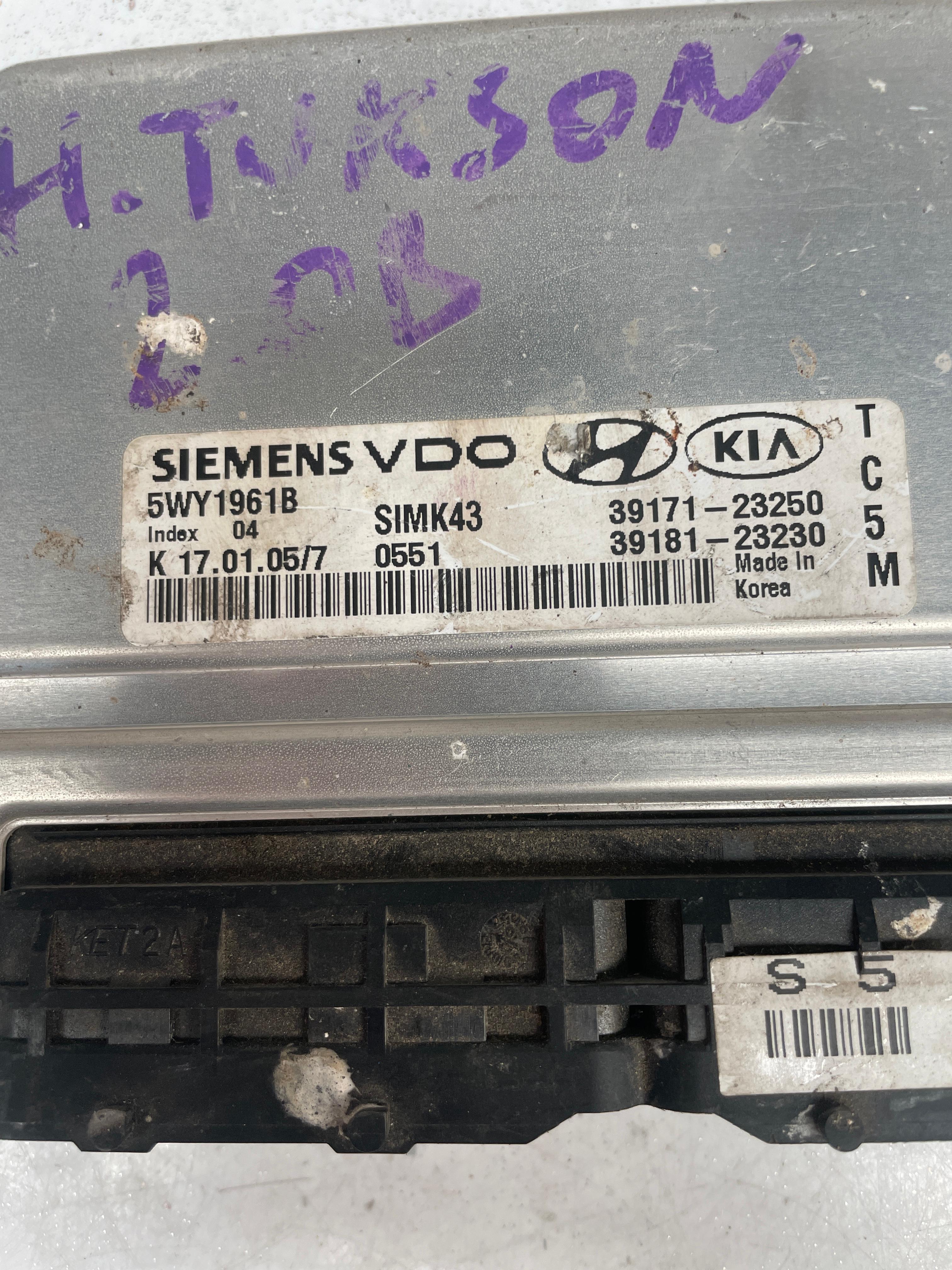 39171-23250 HYUNDAI ECU ENGINE CONTROL