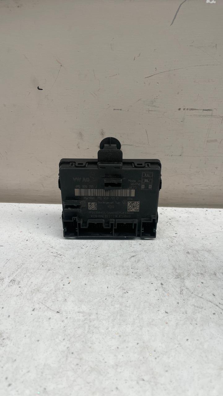 4M1959795J AUDI REAR RIGHT SIDE DOOR CONTROL