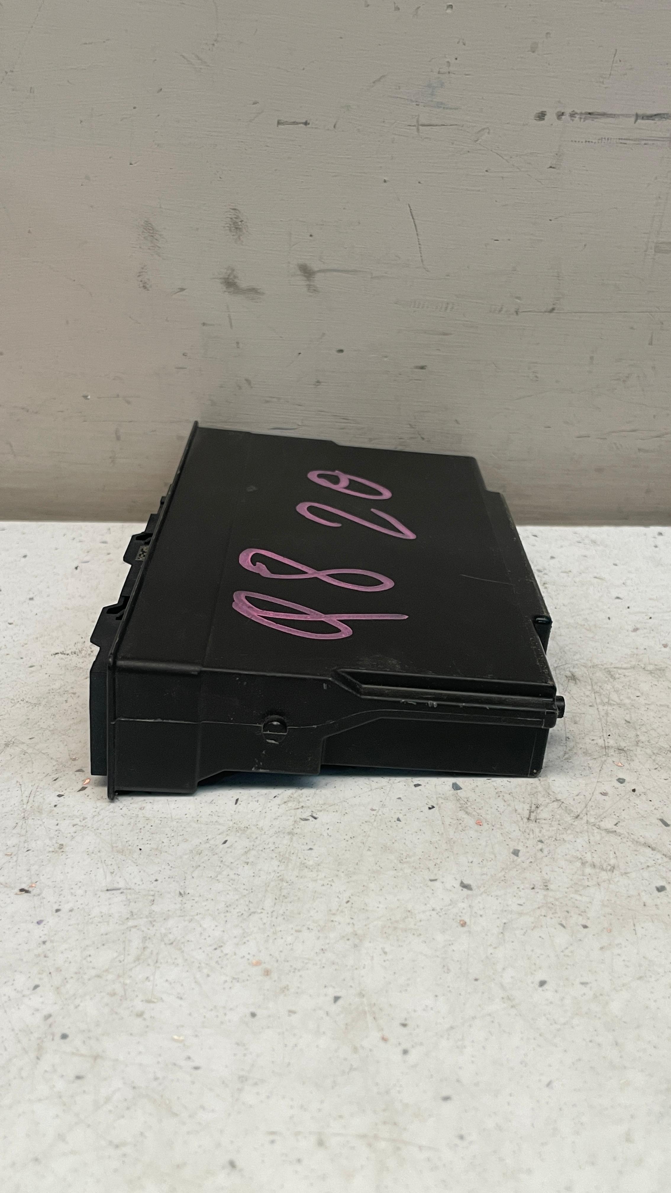 4M4959760E AUDI Q8 SEAT CONTROL UNIT LEFT / RIGHT