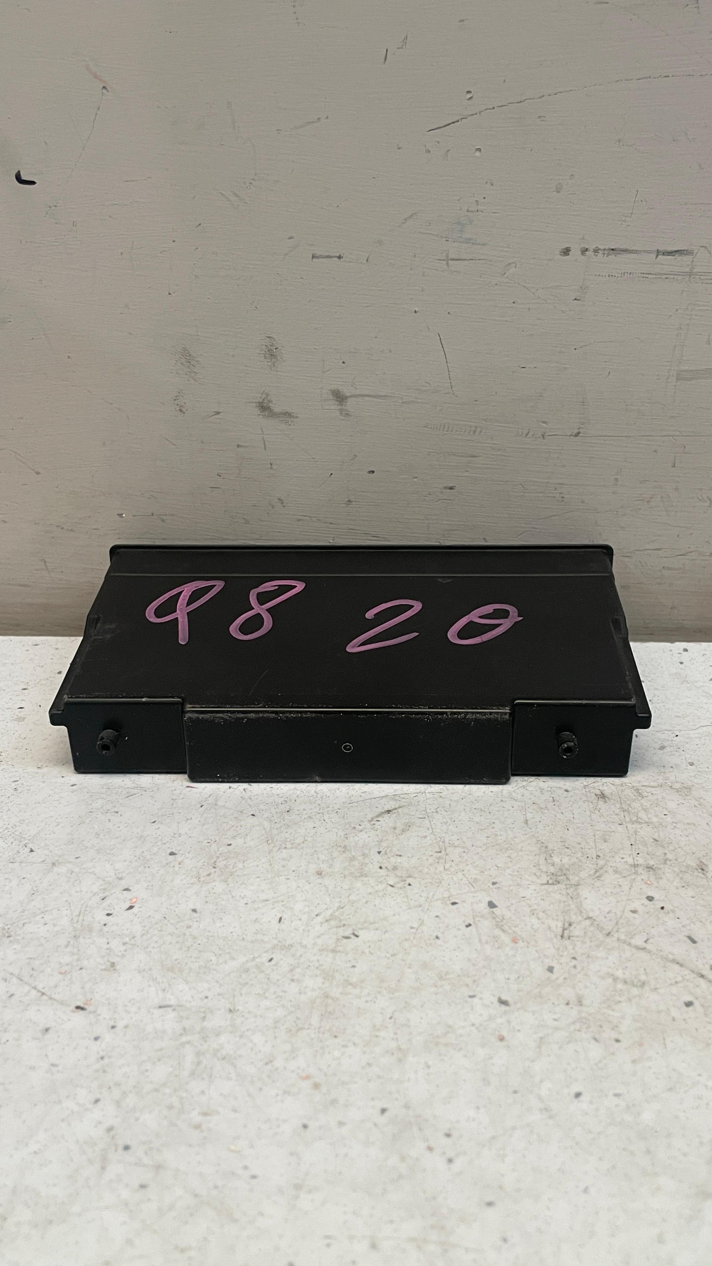 4M4959760E AUDI Q8 SEAT CONTROL UNIT LEFT / RIGHT