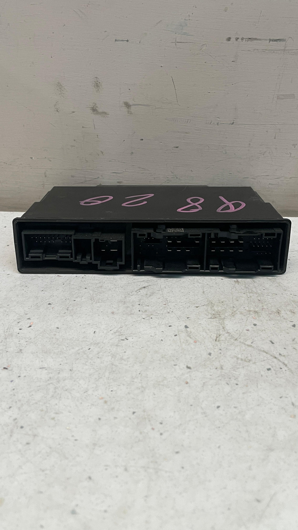 4M4959760E AUDI Q8 SEAT CONTROL UNIT LEFT / RIGHT