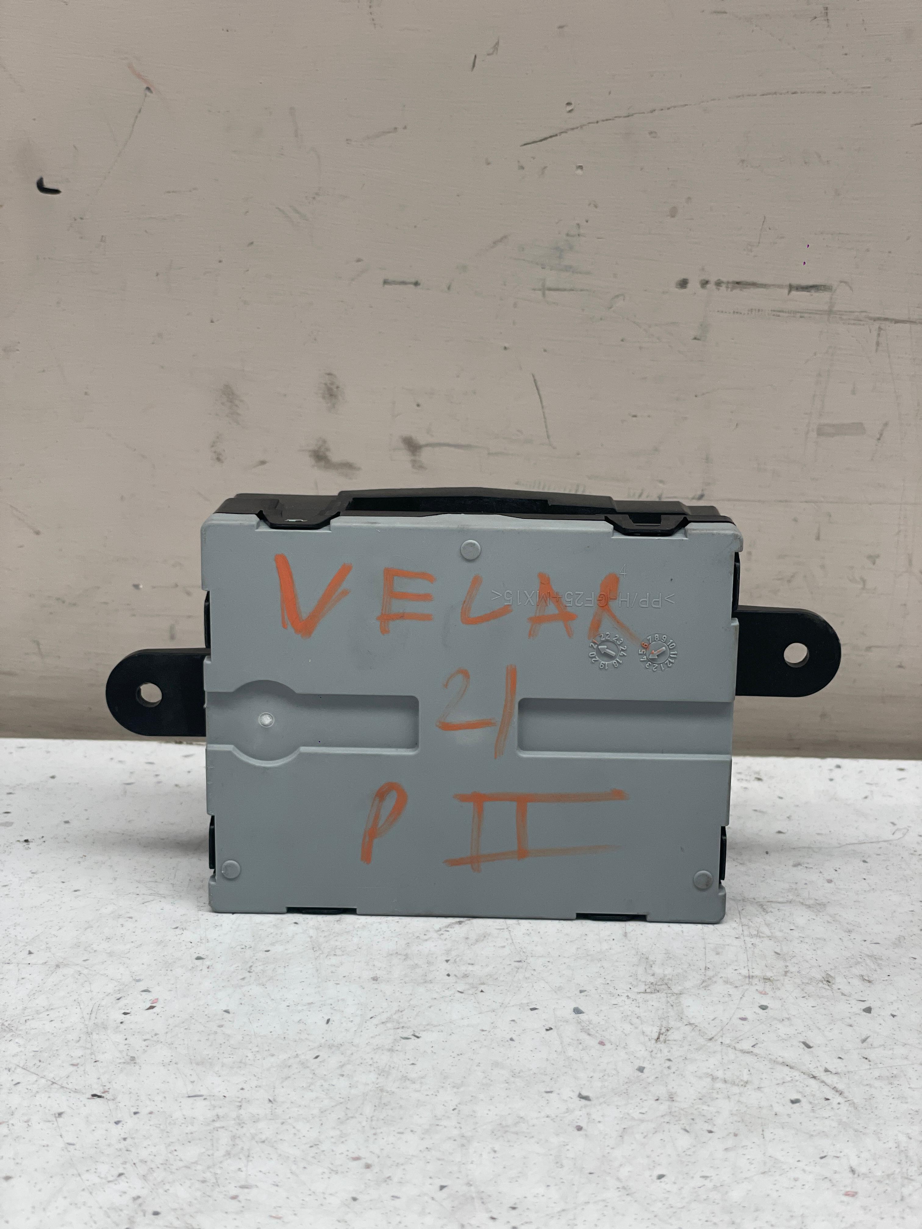 L8B2-14D619-AG LAND ROVER VELAR REAR LEFT DOOR ECU