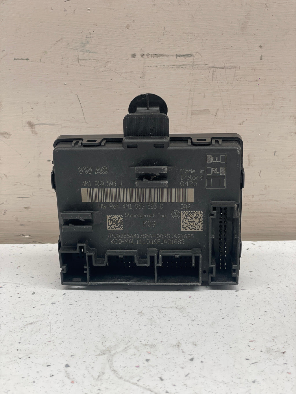 4M1959593J AUDI SQ8 DOOR CONTROL UNIT