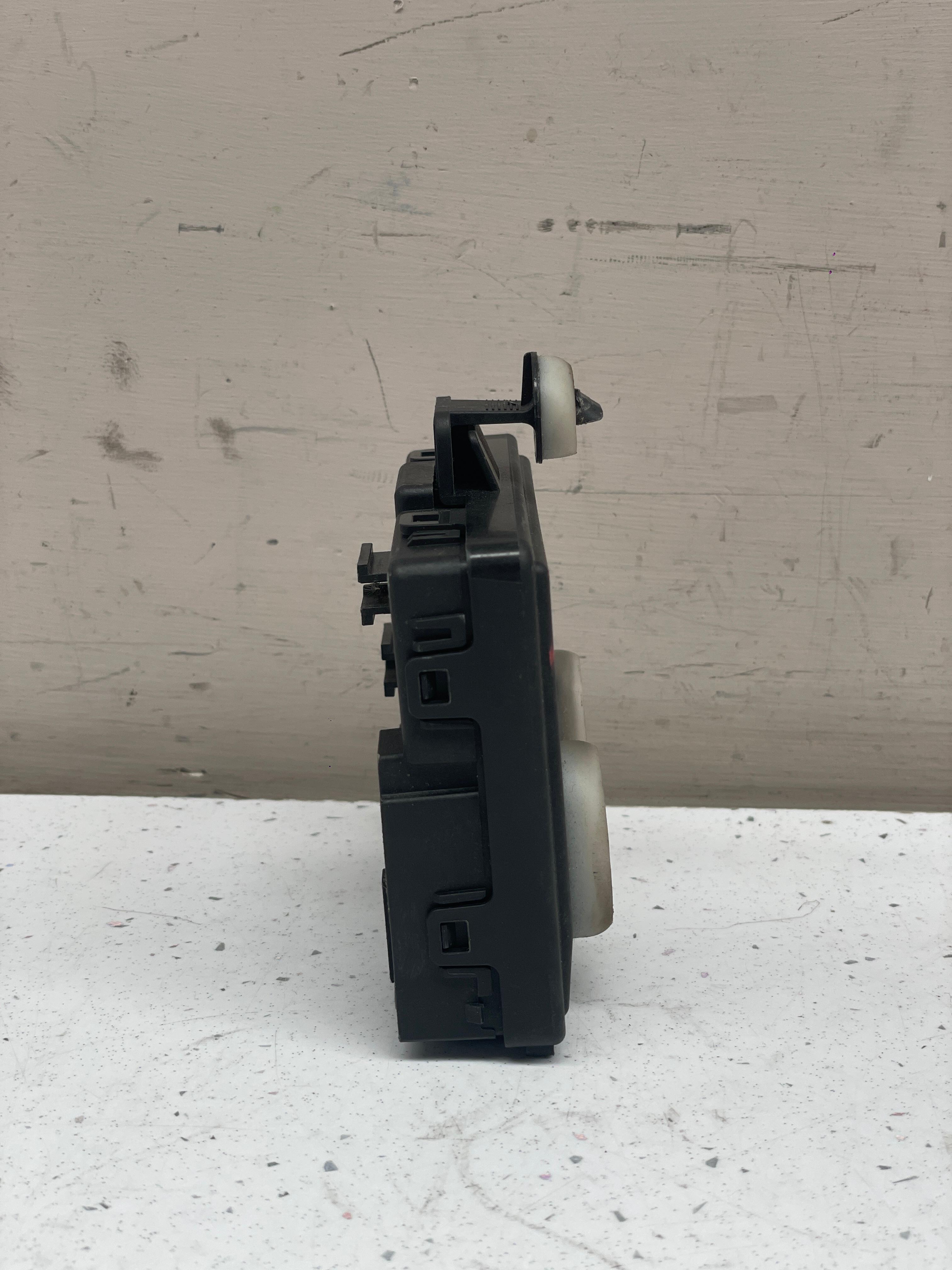 4M1959593J AUDI SQ8 DOOR CONTROL UNIT
