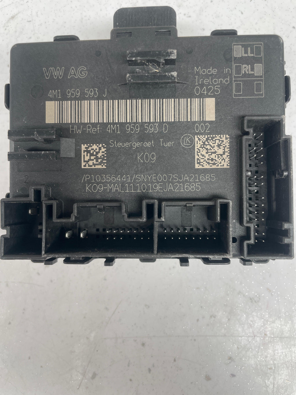 4M1959593J AUDI SQ8 DOOR CONTROL UNIT