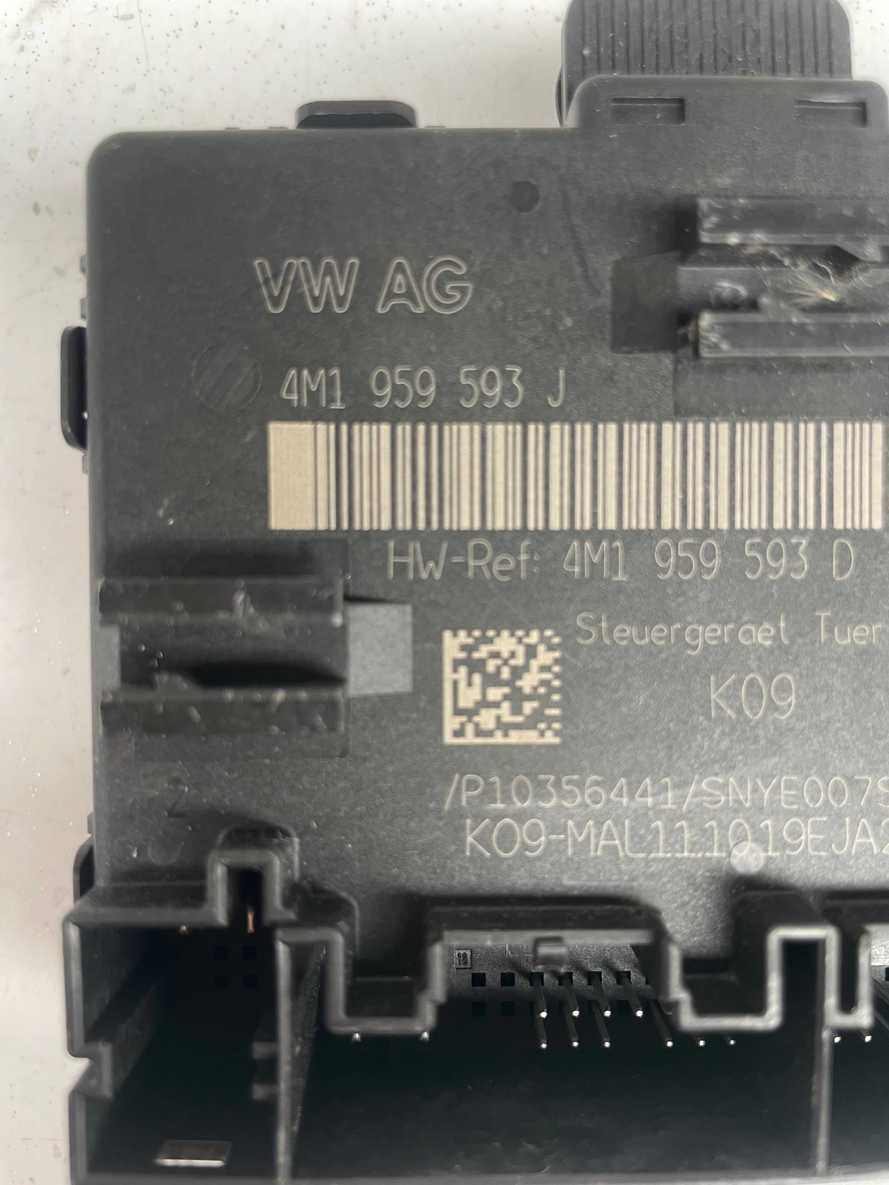 4M1959593J AUDI SQ8 DOOR CONTROL UNIT