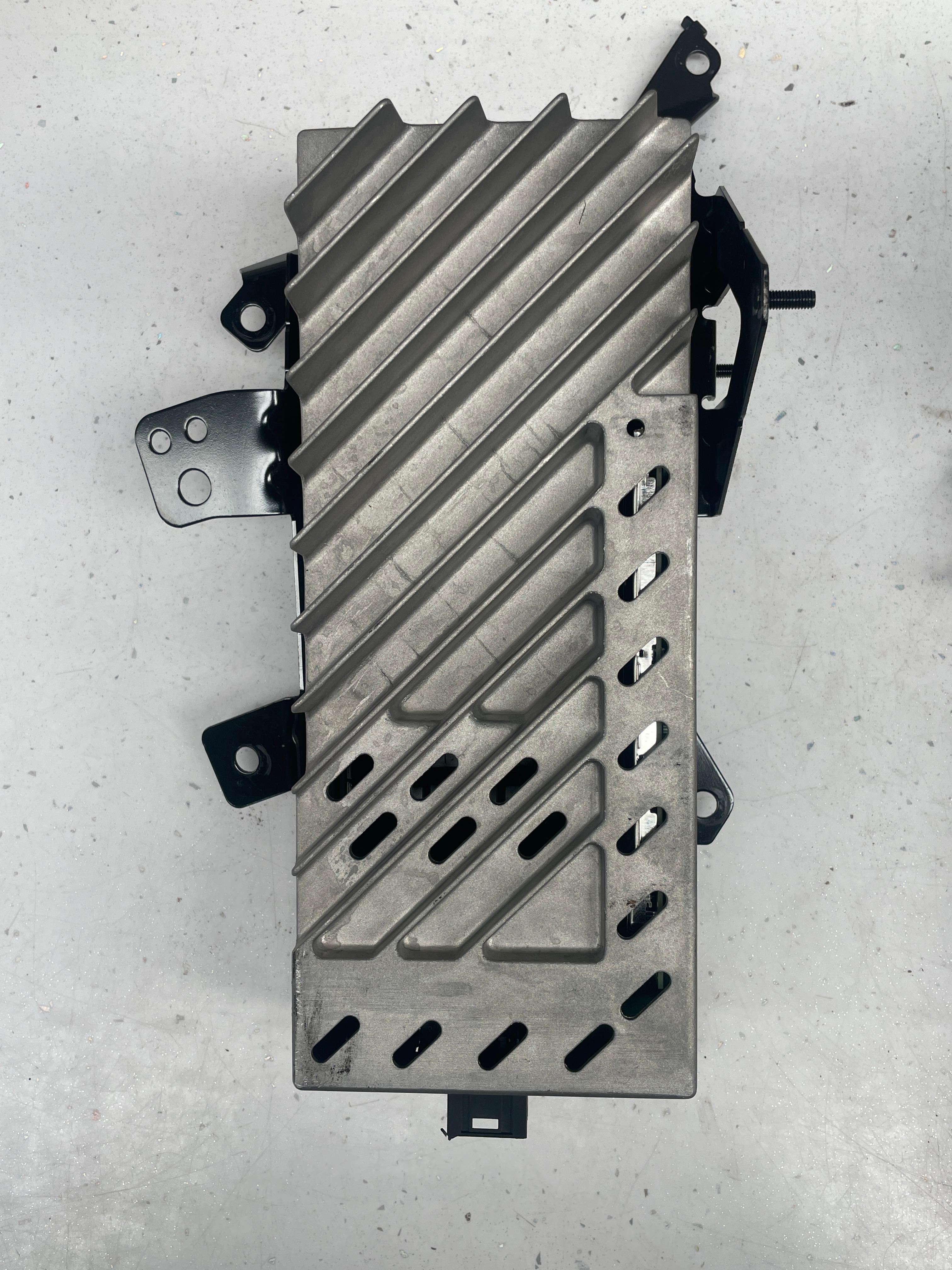 9393182 BMW F15 HARMAN BECKER AMPLIFIER SOUND SYSTEM
