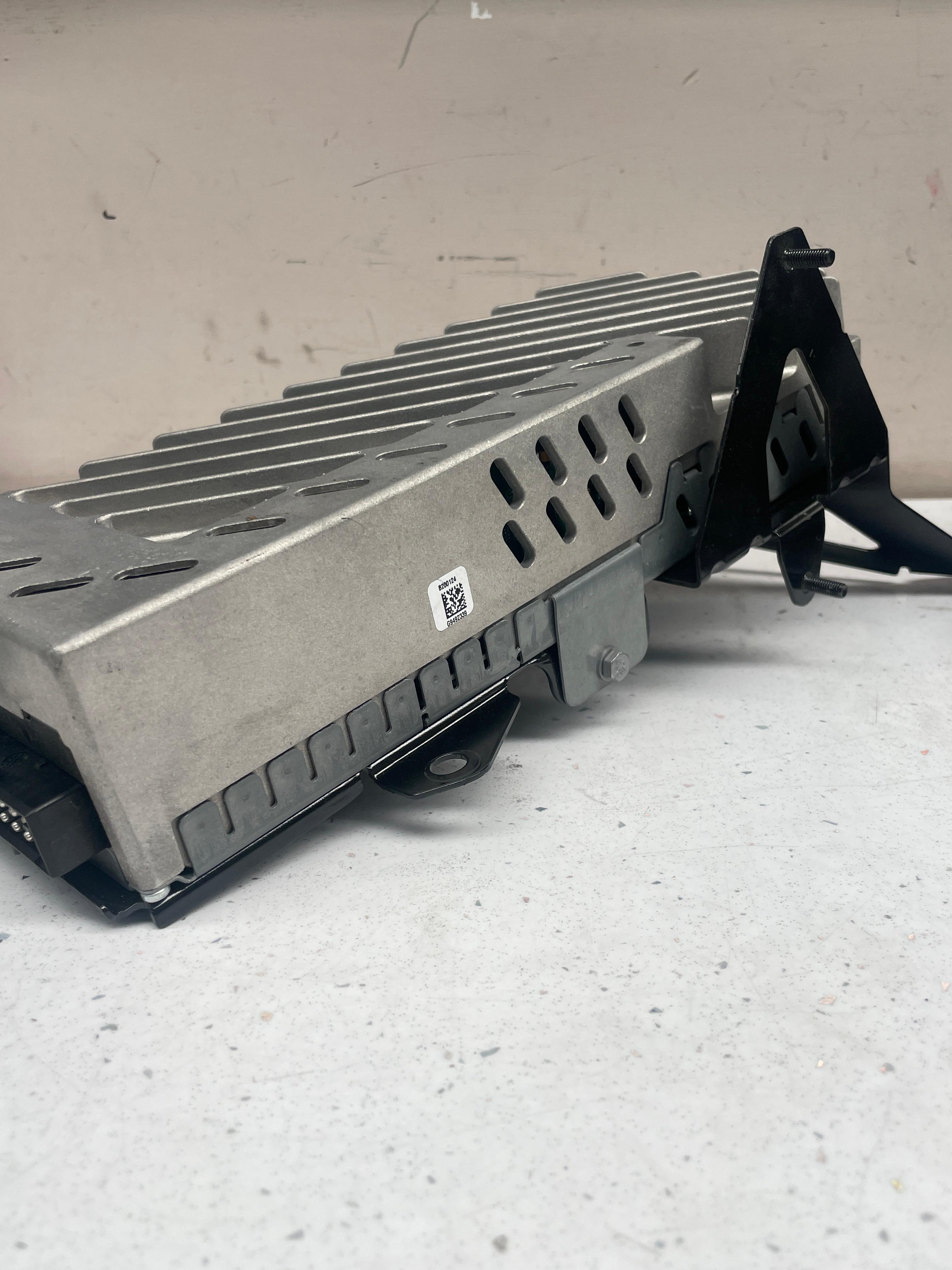9393182 BMW F15 HARMAN BECKER AMPLIFIER SOUND SYSTEM