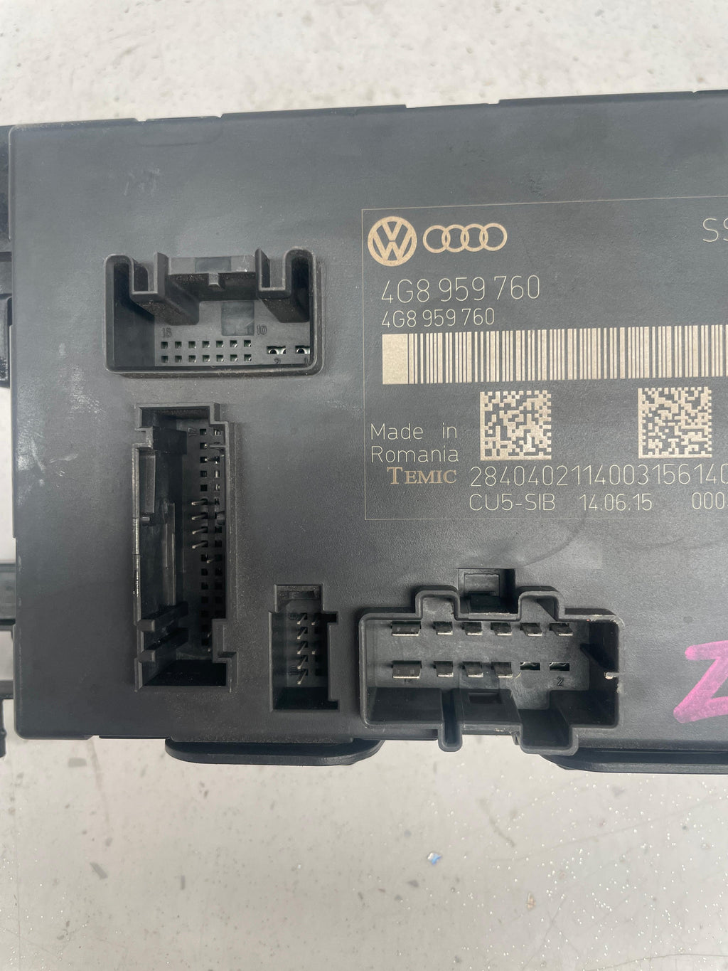 4M1959592J  AUDI SQ8 DOOR CONTROL UNIT