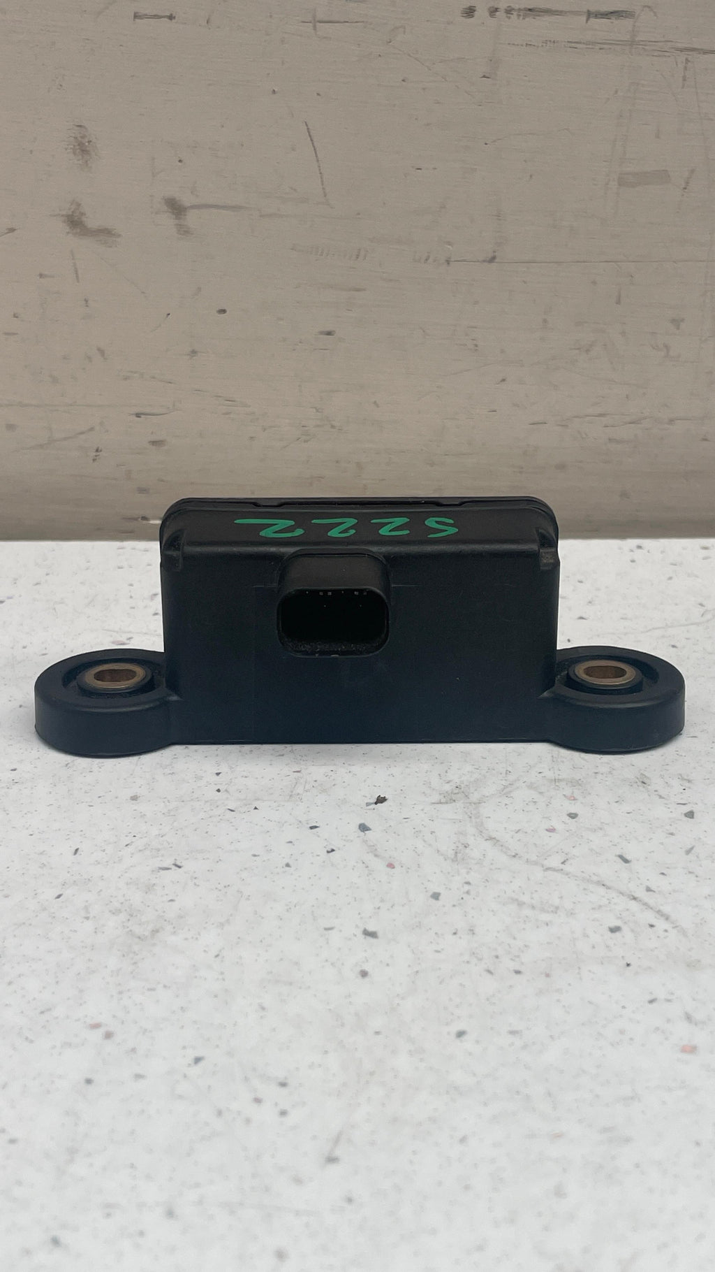 A0009052600 MERCEDES W222 YAW RATE SENSOR