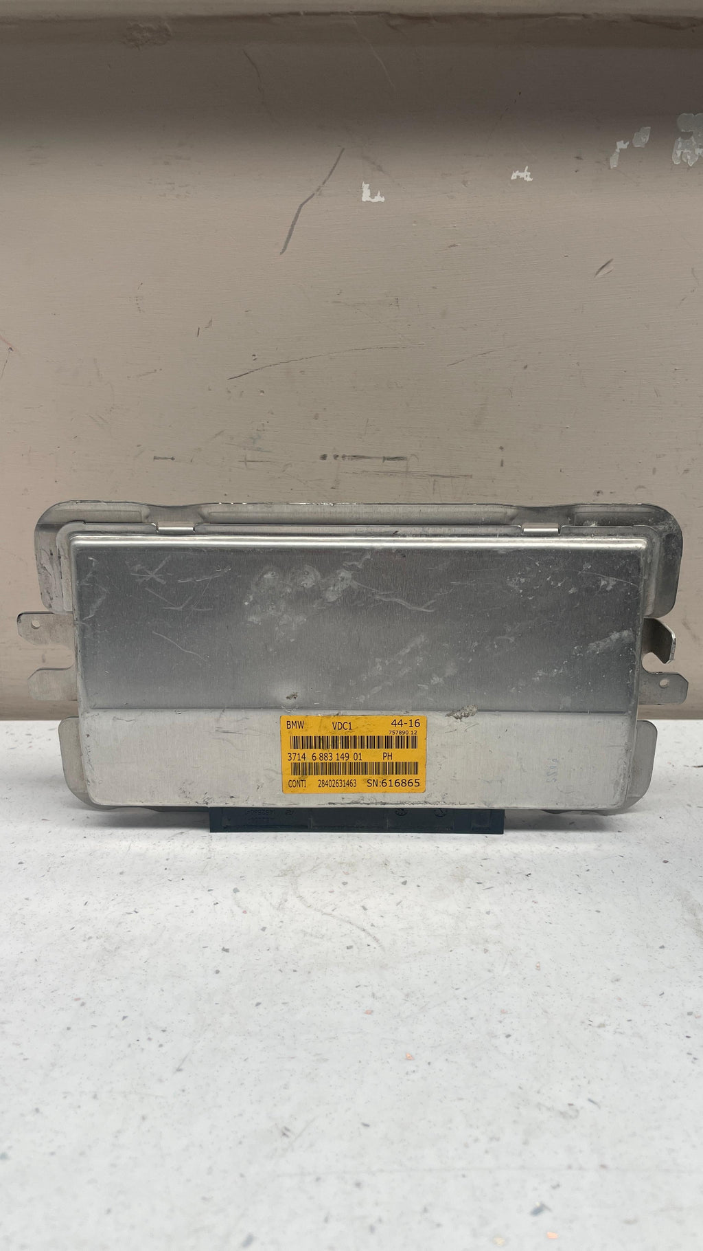 3714688314901 BMW SUSPENSION CONTROL MODULE ECU