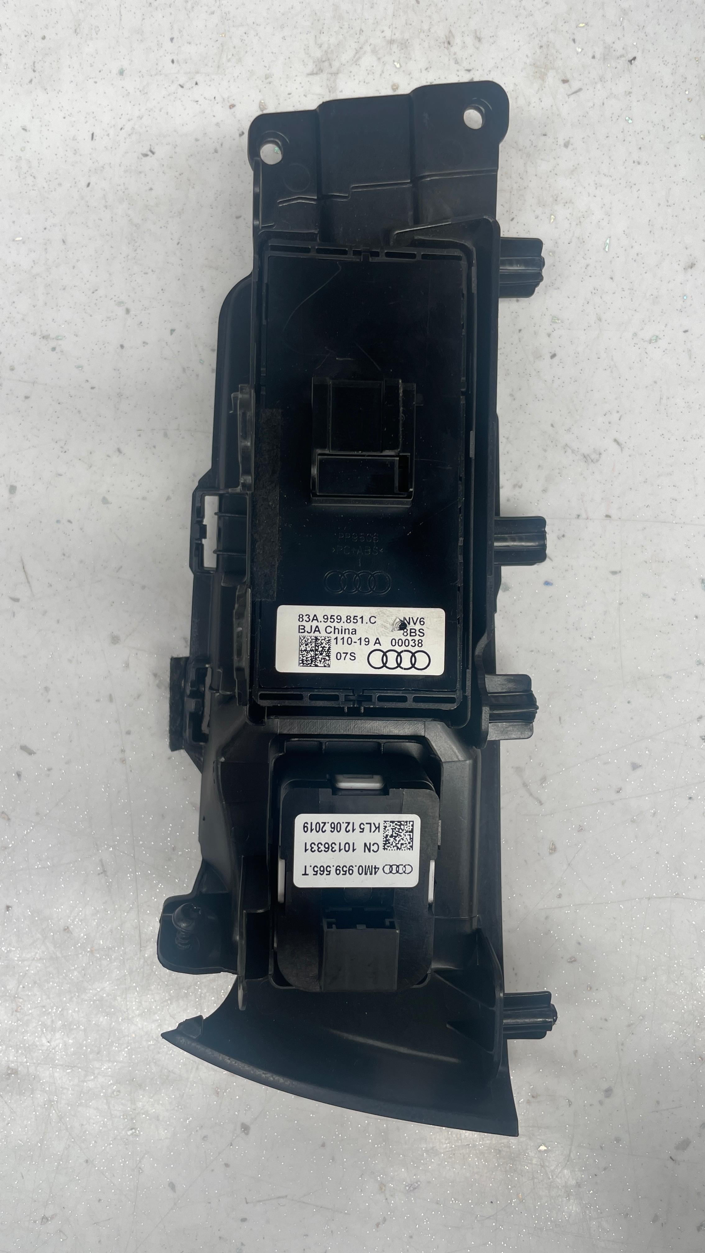 83A959851C AUDI  MASTER POWER WINDOW SWITCH