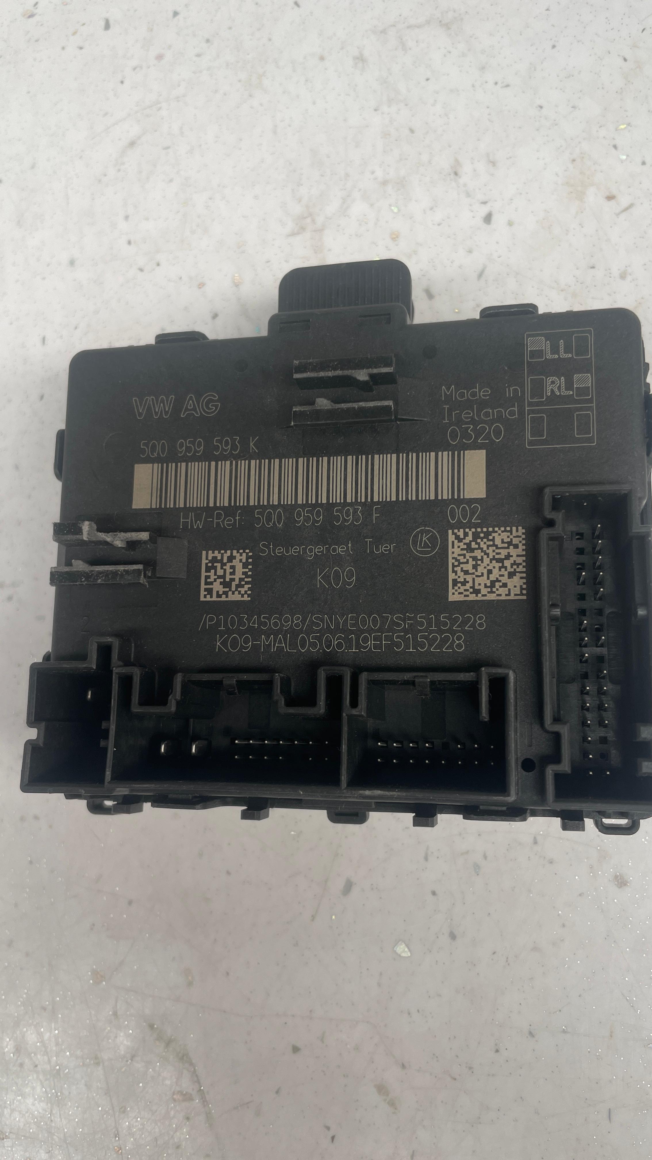 5Q0959593K  AUDI A8 STEERING ANGLE SENSOR