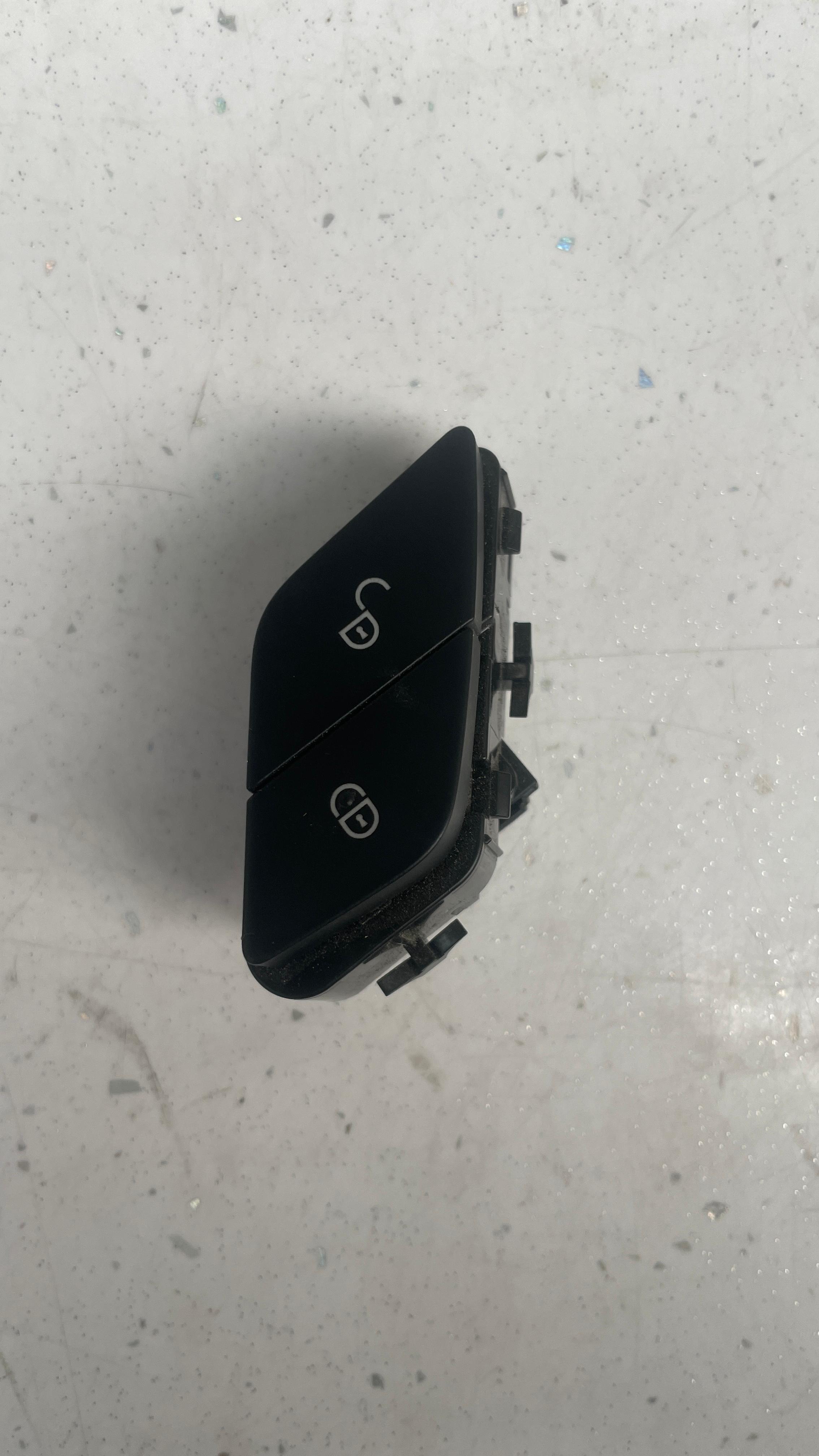A2229057507 MERCEDES S222 DOOR LOCK SWITCH