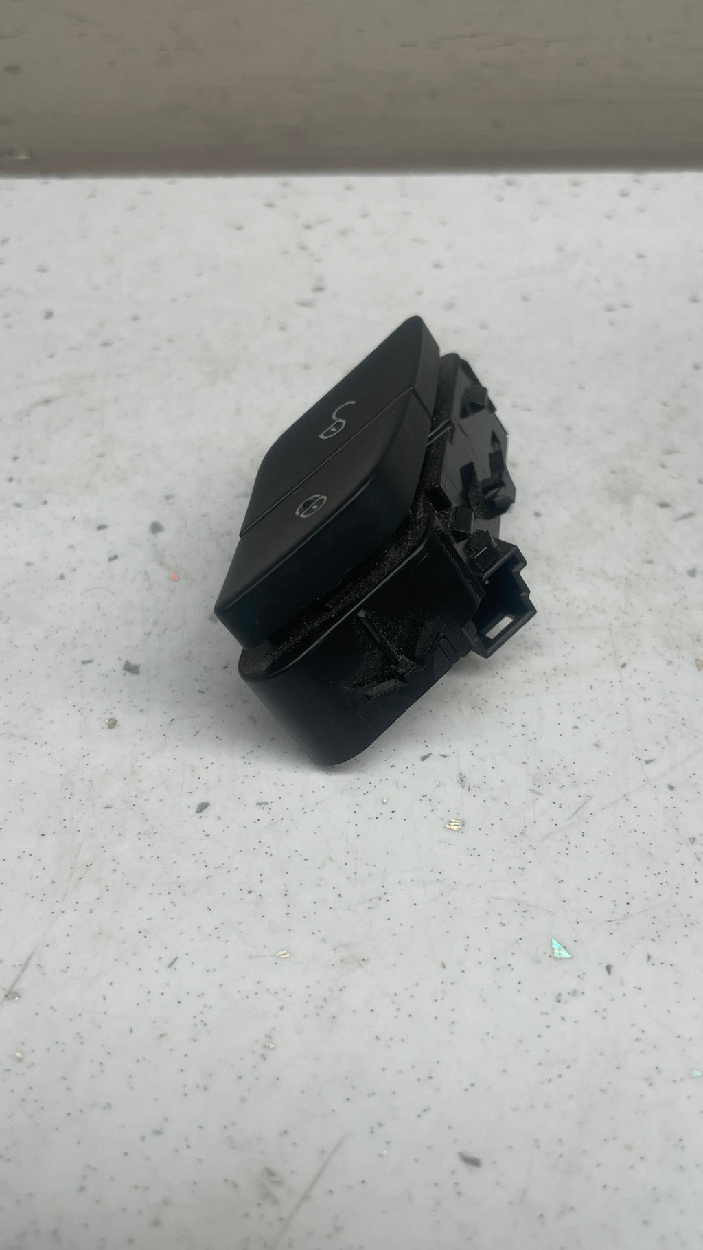 A2229057507 MERCEDES S222 DOOR LOCK SWITCH