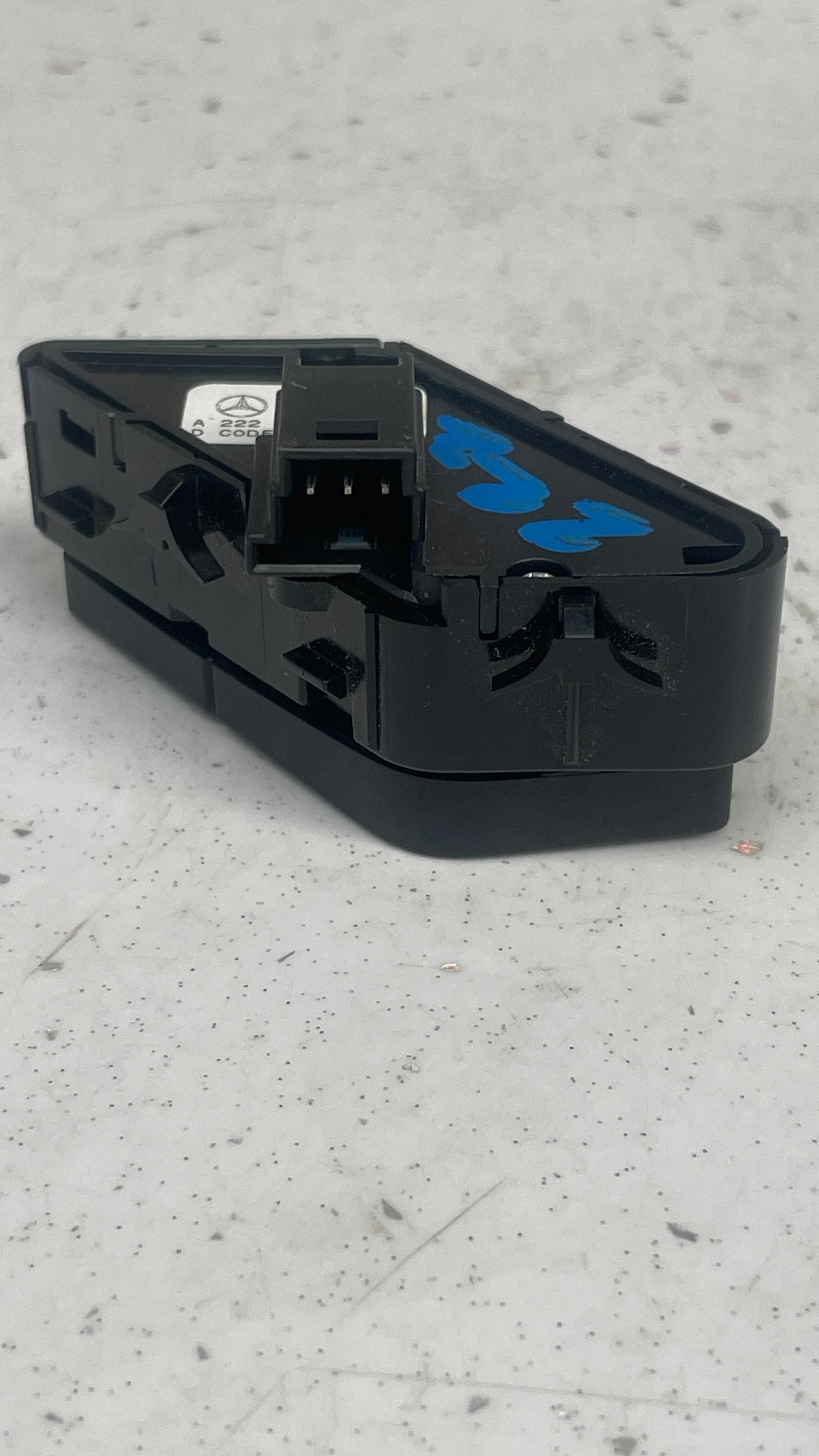 A2229057507 MERCEDES S222 DOOR LOCK SWITCH
