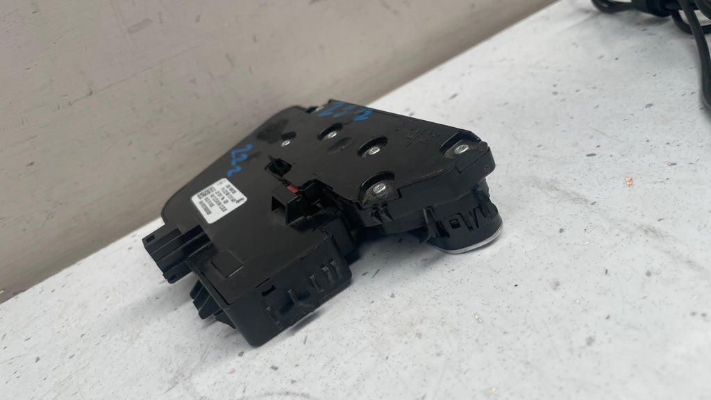 A2229051201 MERCEDES SEAT HEATING SWITCH REAR RIGHT