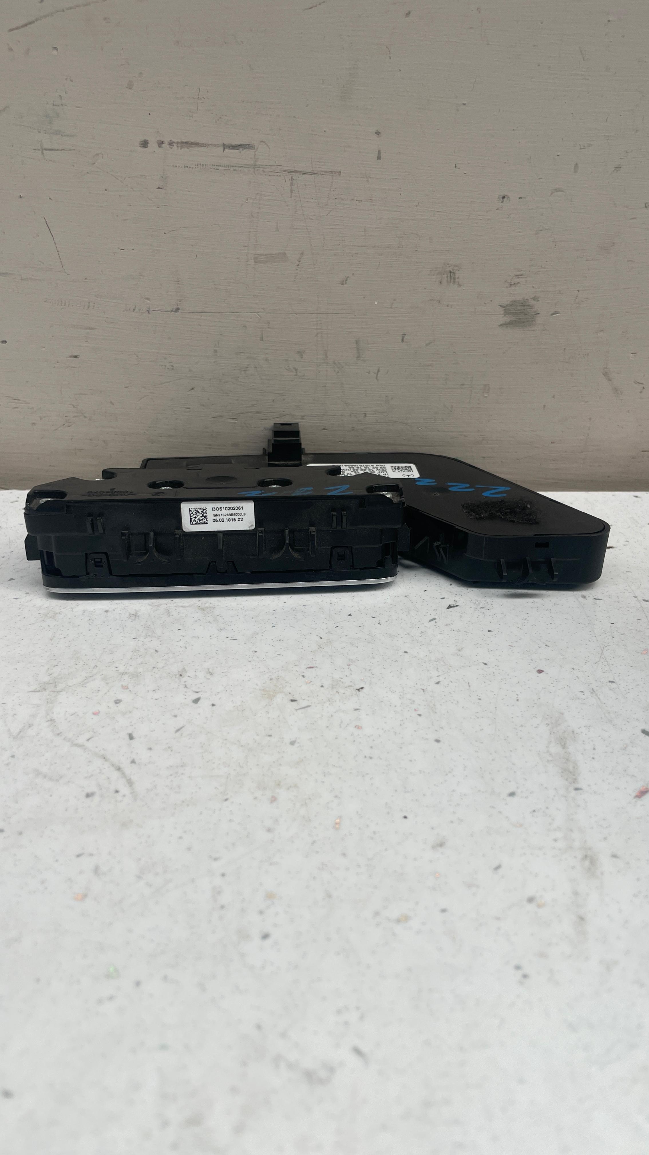 A2229051201 MERCEDES SEAT HEATING SWITCH REAR RIGHT