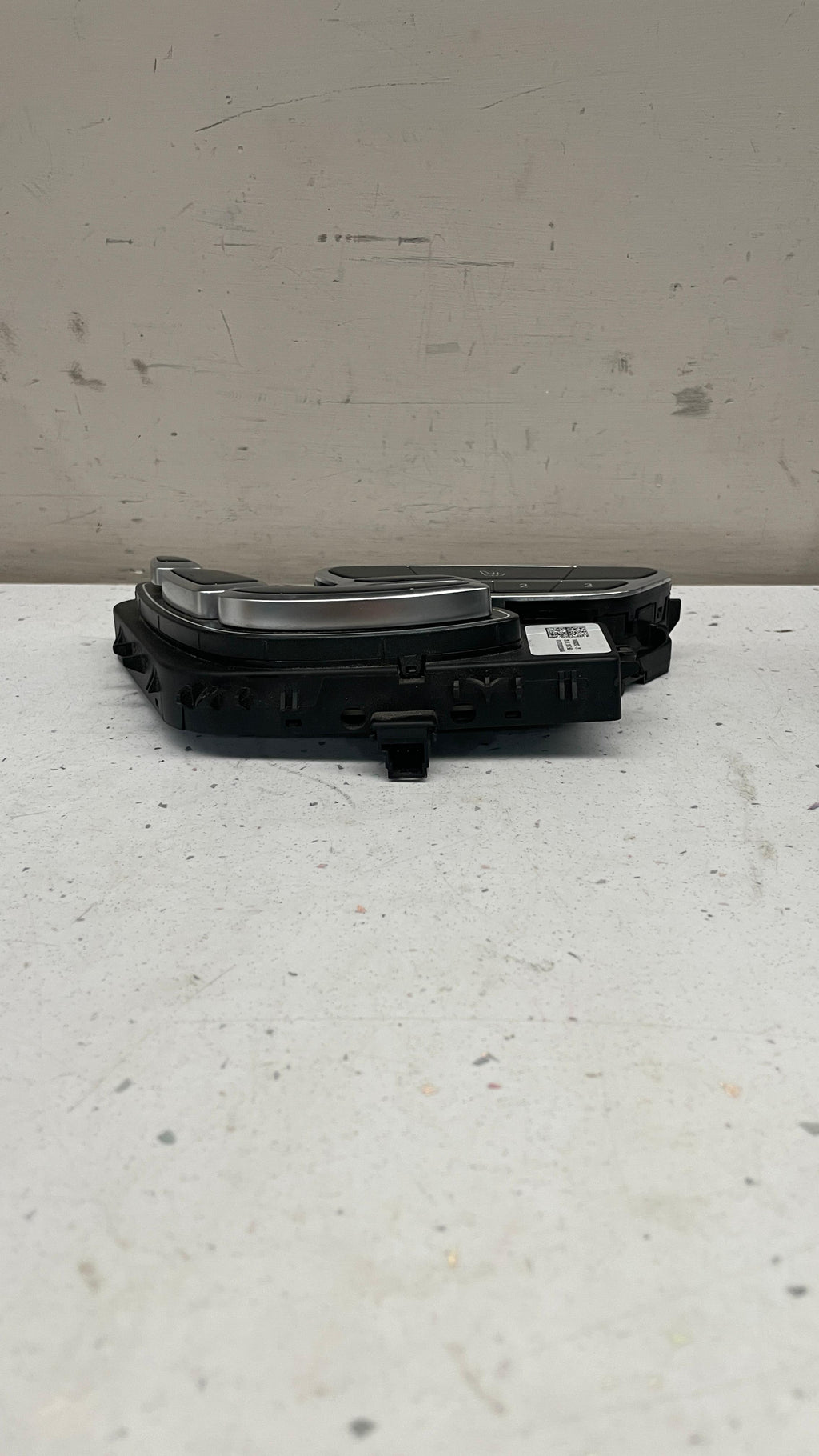 A2229050301 MERCEDES W222 SEAT ADJUSTMENT SWITCH LEFT FRONT