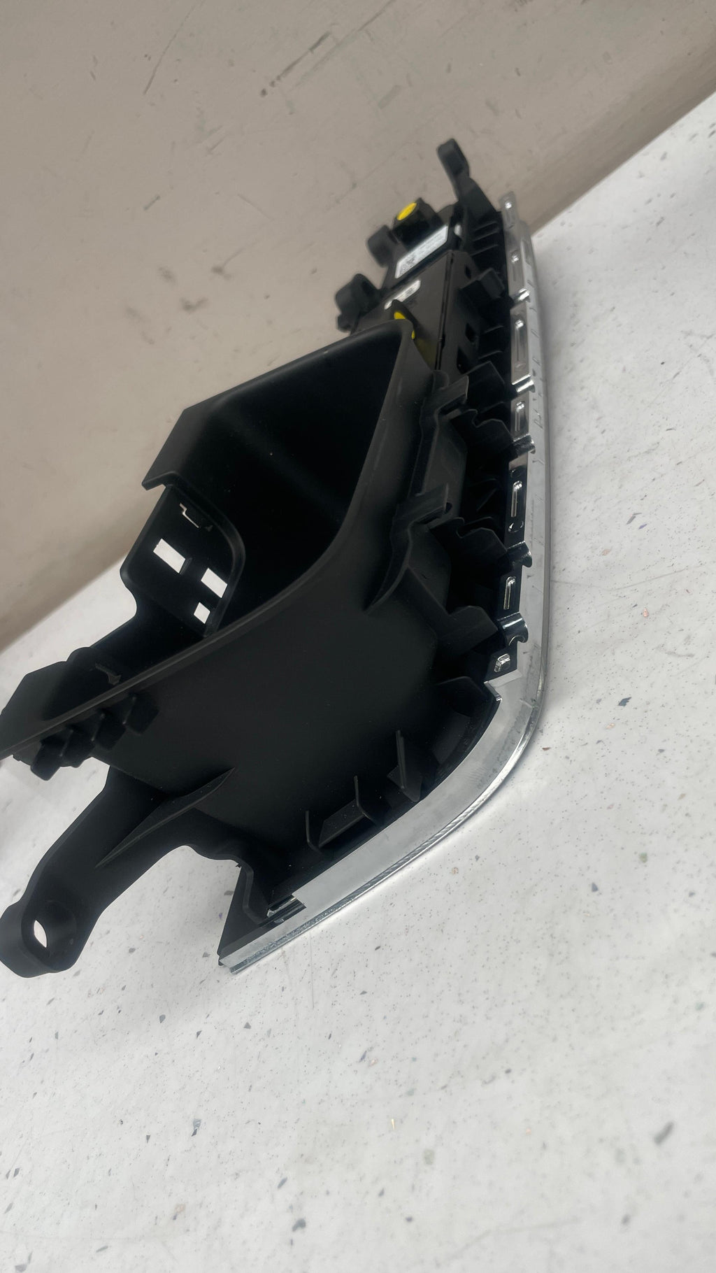 4N0959851A AUDI A8 DRIVER SIDE WINDOW SWITCH
