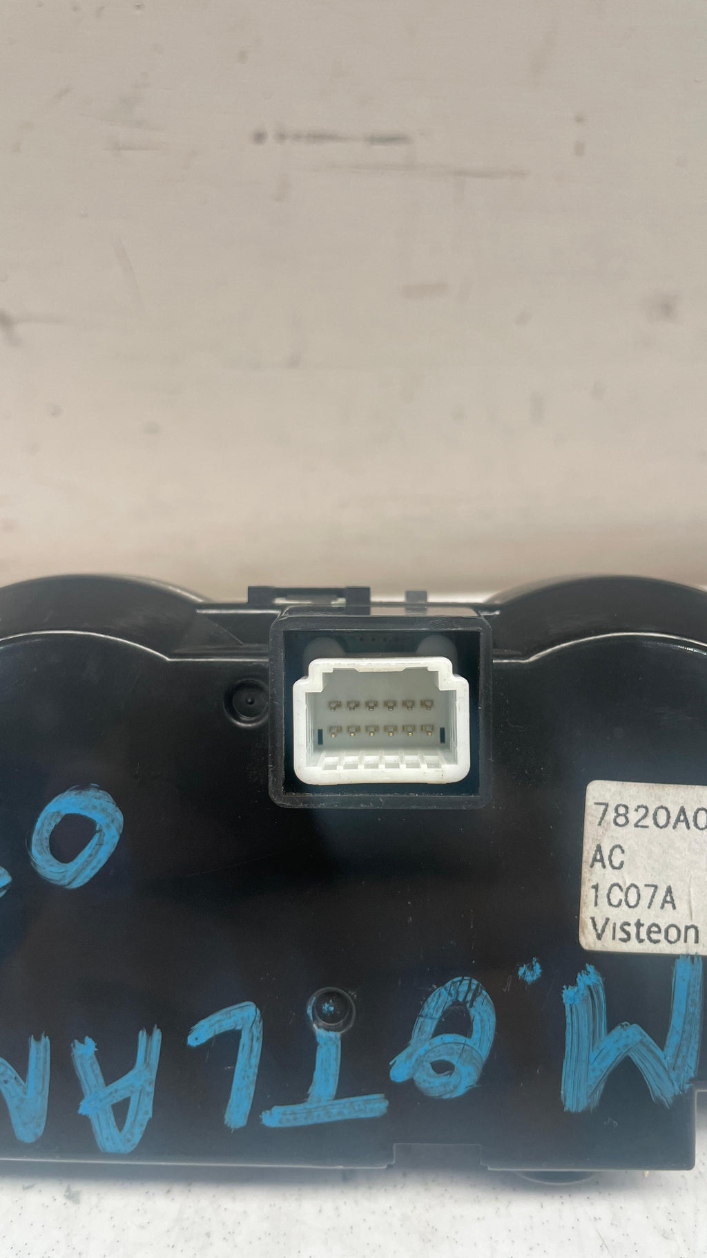 7820A082XC MITSUBISHI CLIMATE CONTROL PANEL