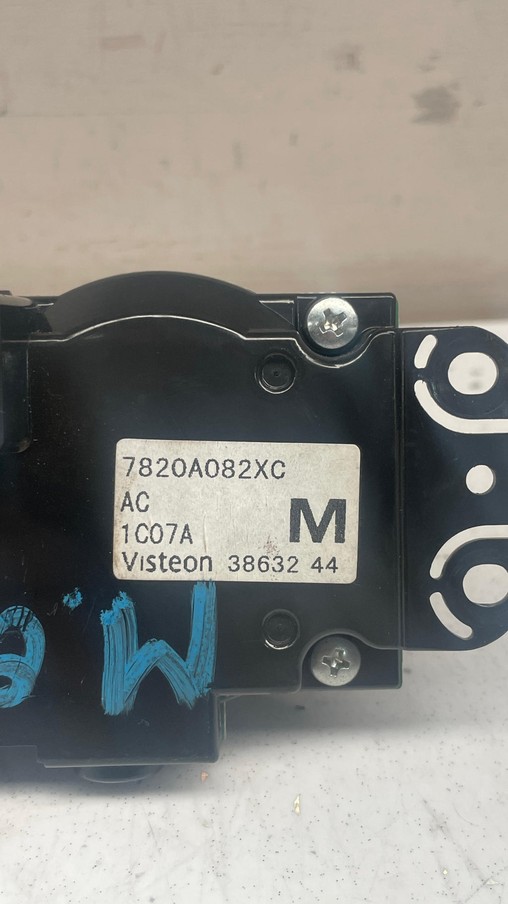 7820A082XC MITSUBISHI CLIMATE CONTROL PANEL