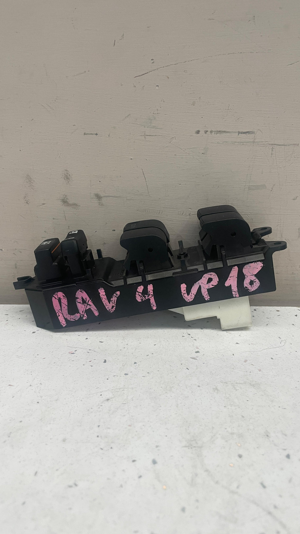 192830 TOYOTA RAV4 ELECTRIC WINDOW CONTROL SWITCH