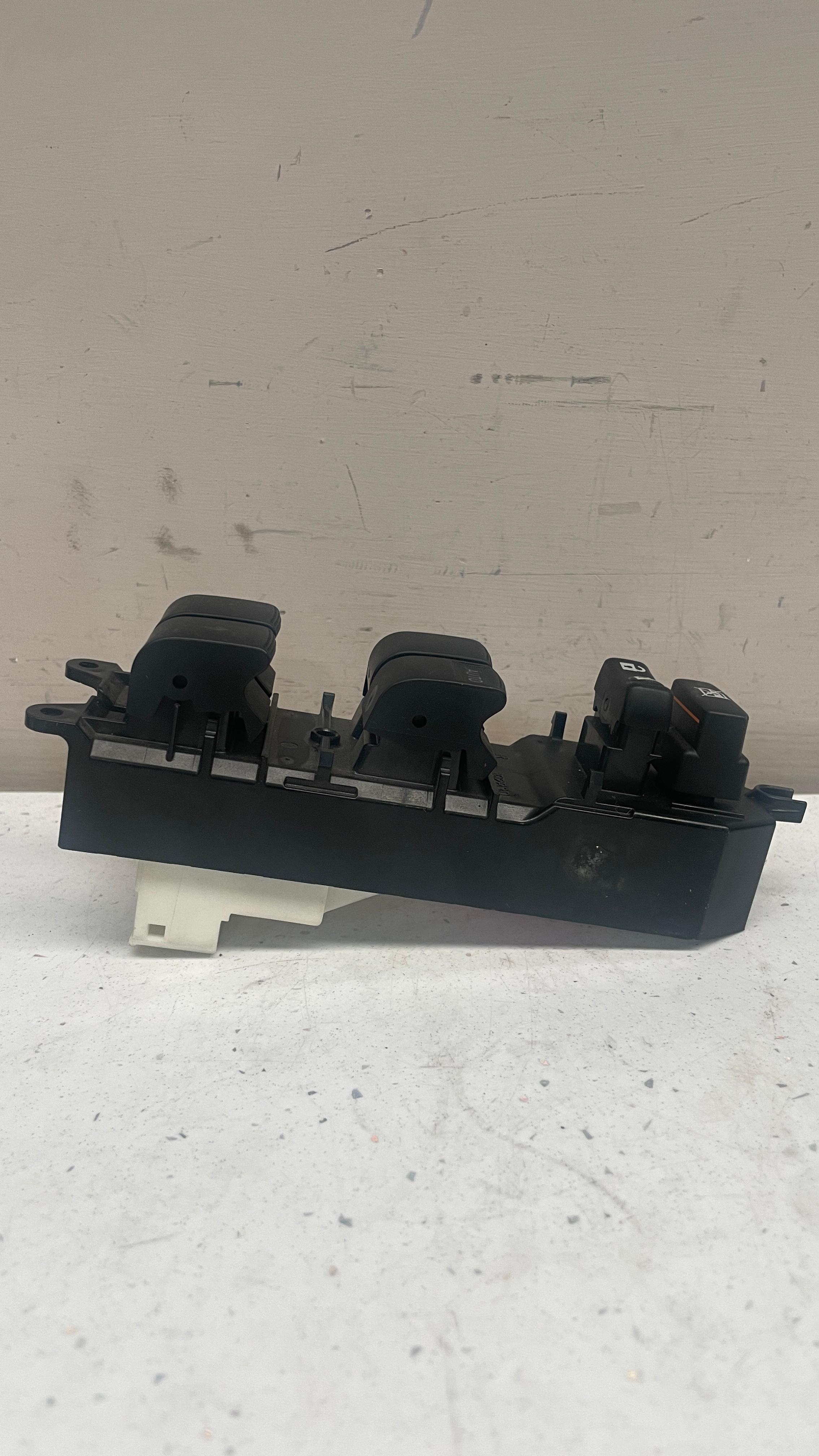 192830 TOYOTA RAV4 ELECTRIC WINDOW CONTROL SWITCH