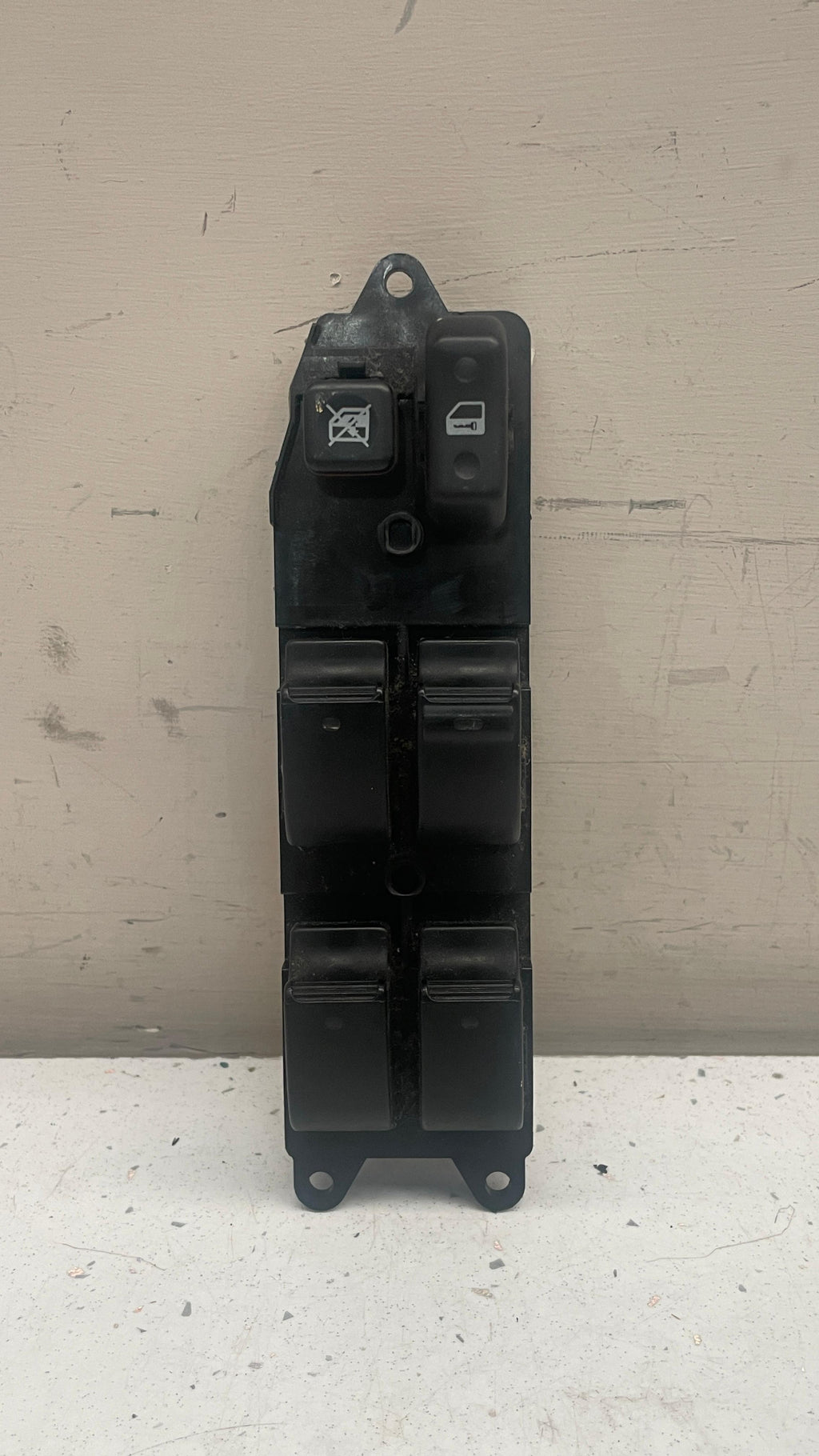 54355668D TOYOTA COROLLA POWER WINDOW SWITCH