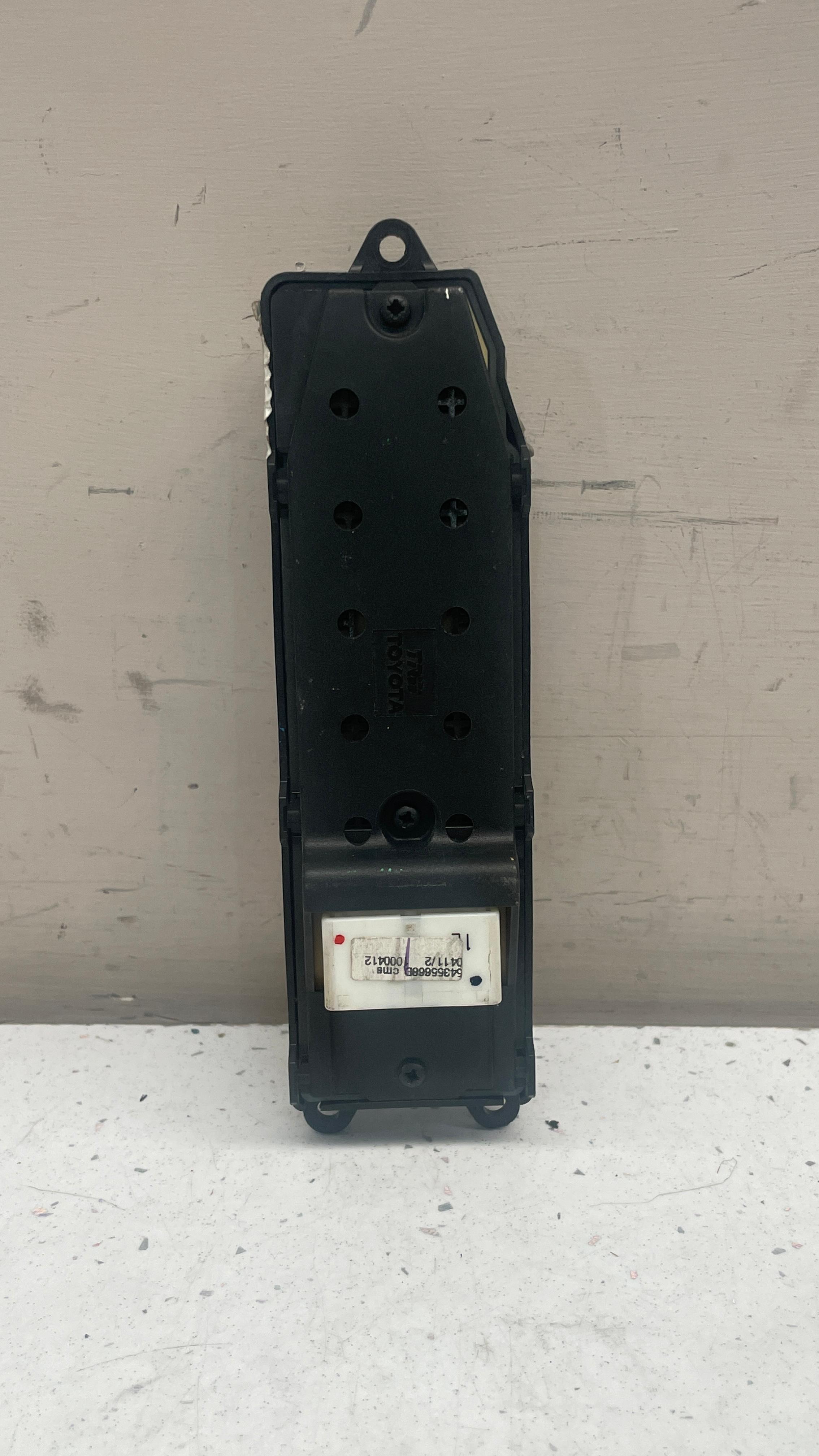 54355668D TOYOTA COROLLA POWER WINDOW SWITCH