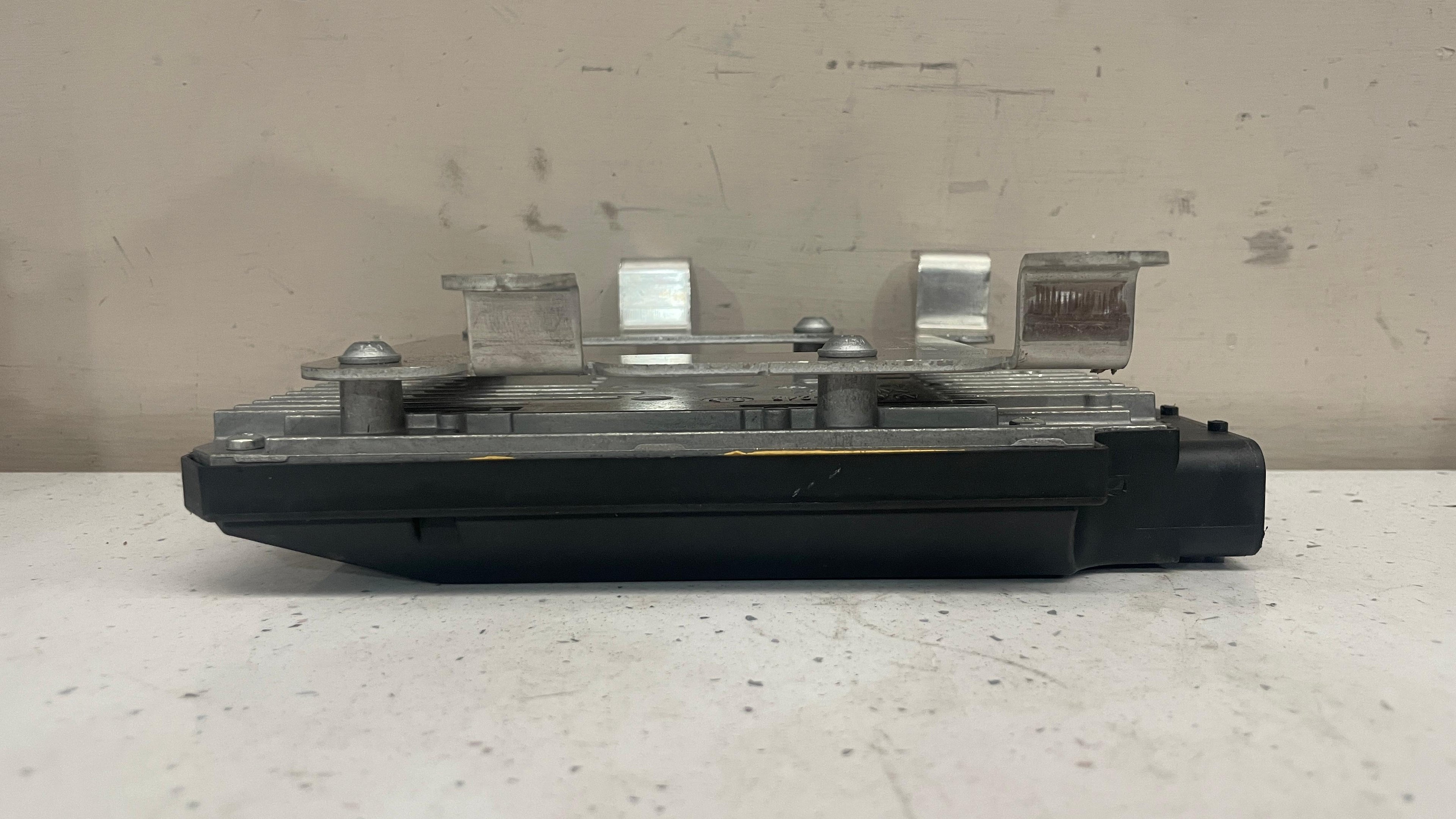 9Y0907553F PORSCHE CAYENNE  ACTIVE SUSPENSION CONTROL