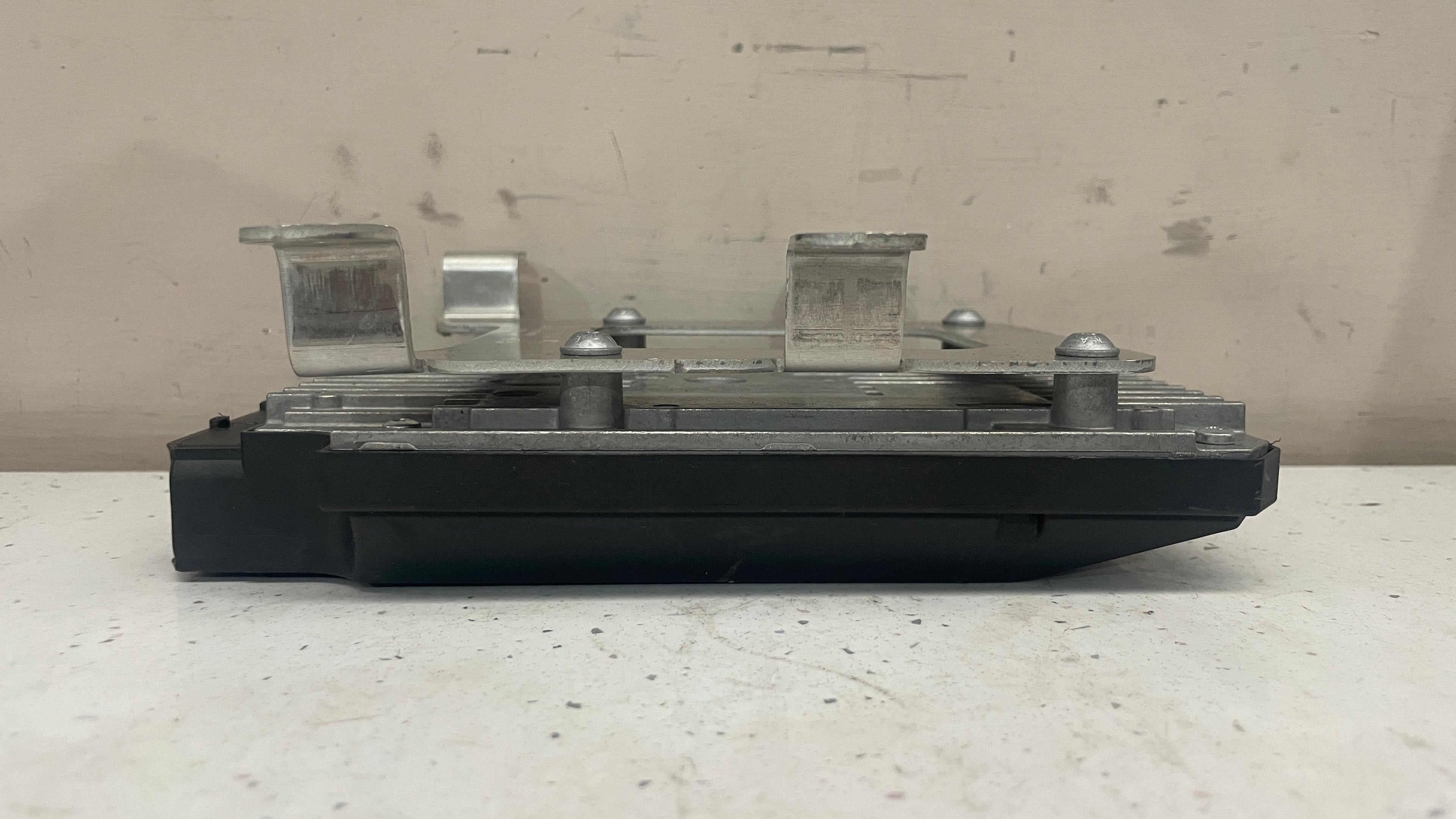 9Y0907553F PORSCHE CAYENNE  ACTIVE SUSPENSION CONTROL
