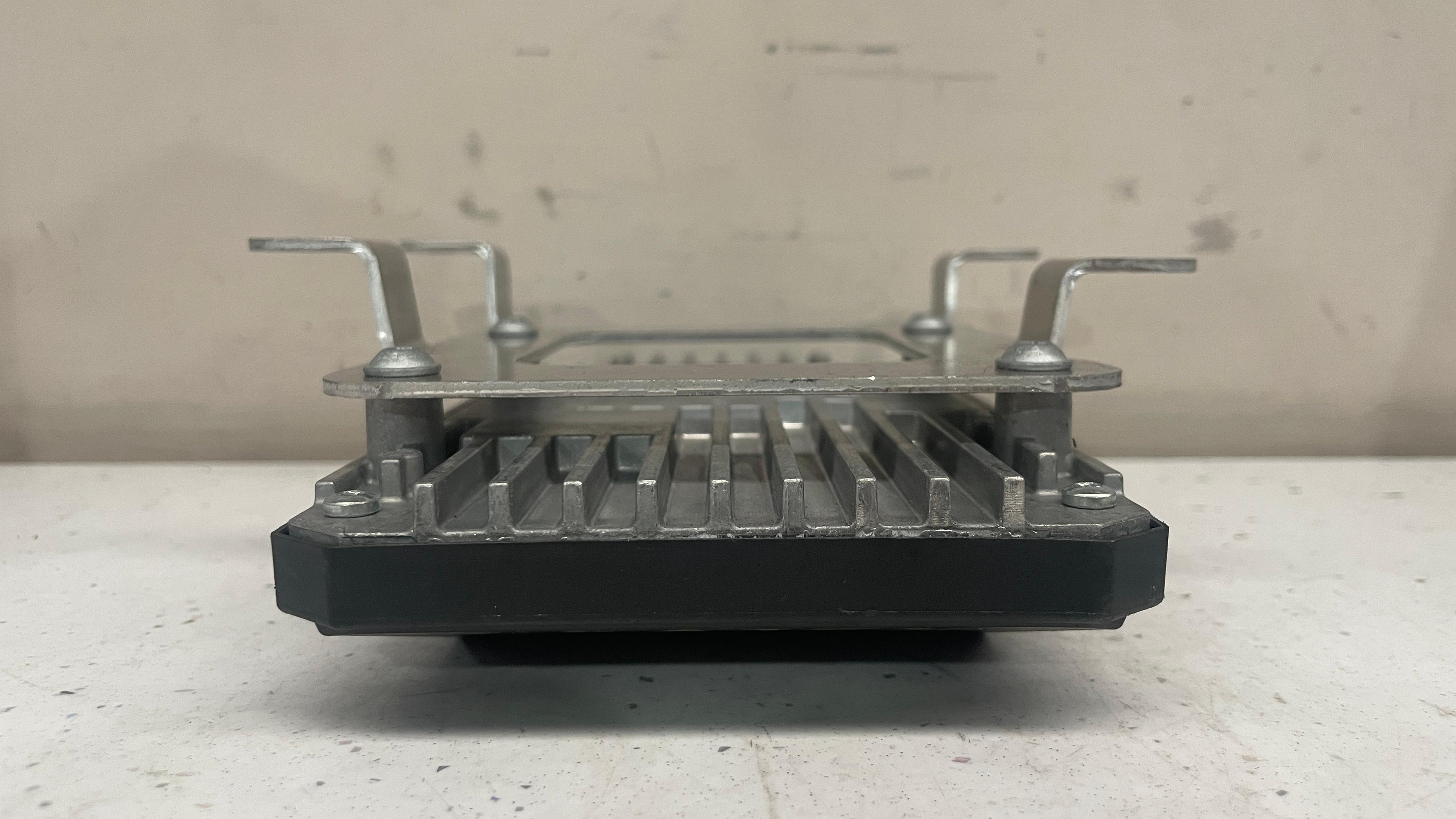 9Y0907553F PORSCHE CAYENNE  ACTIVE SUSPENSION CONTROL